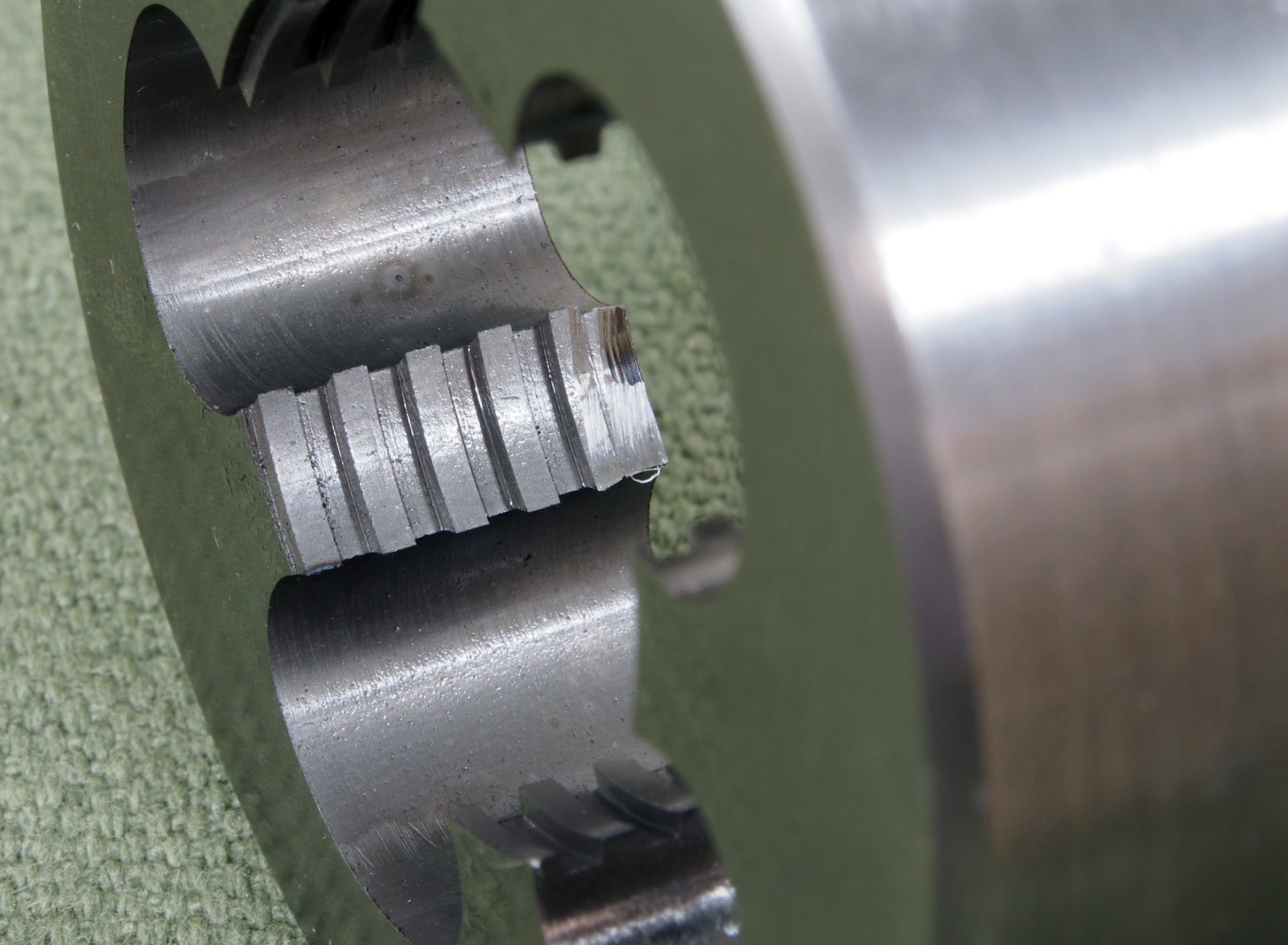 1903 Springfield die 1.04 inch x 10 TPI SQUARE thread