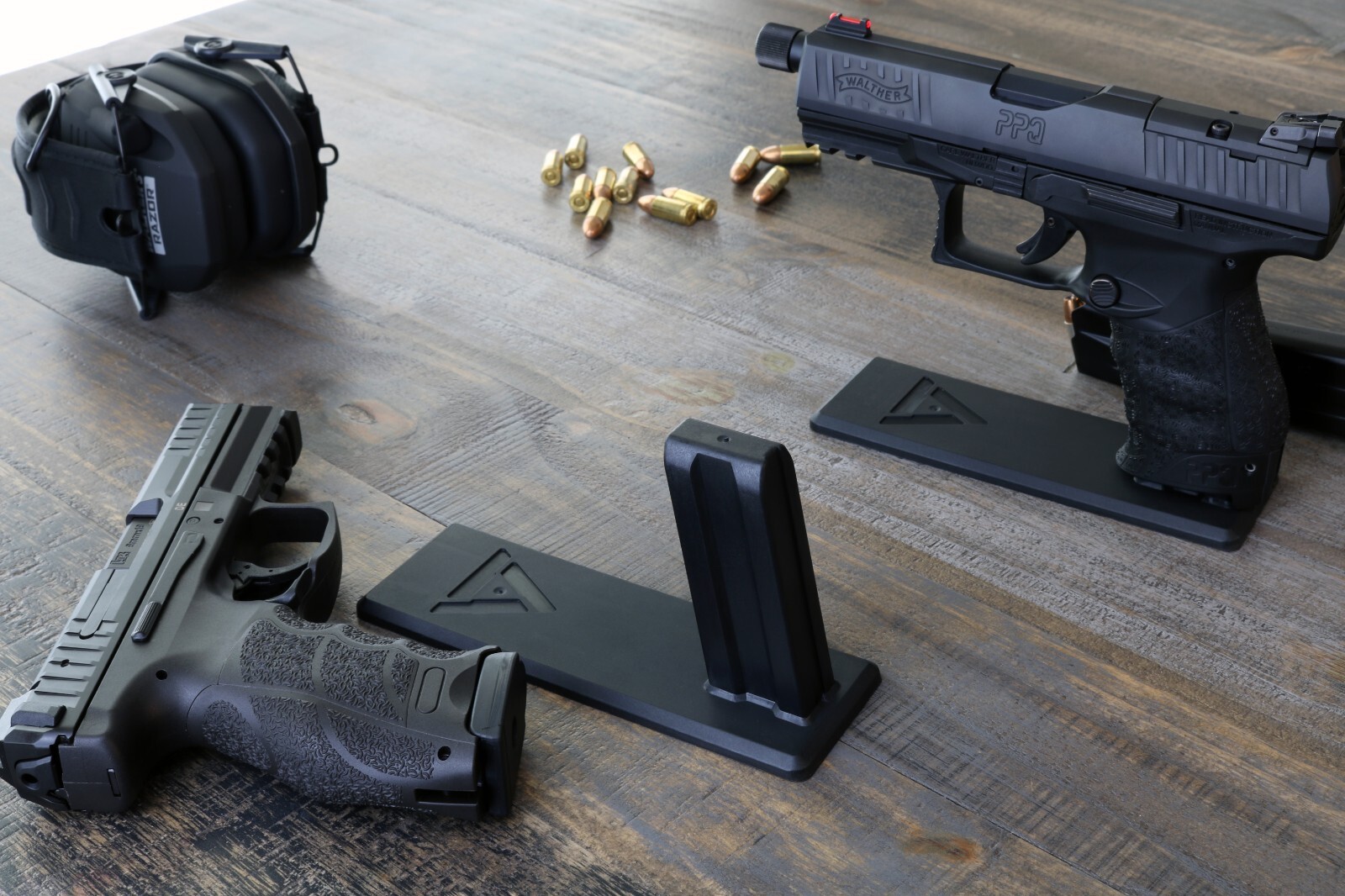 APTUS TACTICAL HANDGUN STAND