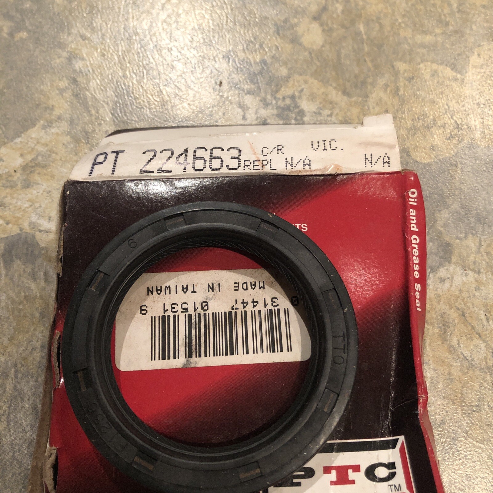 PTC 224663  Auto.Transmission Oil Pump Seal-4 Speed Trans Front PTC PT224663 F+S