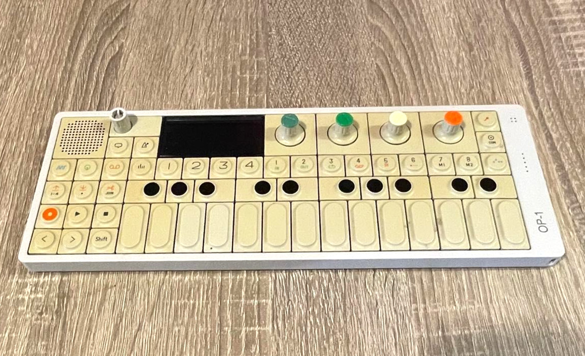 Teenage Engineering OP-1 Portable Synthesizer White Sampler Sequencer TESTED