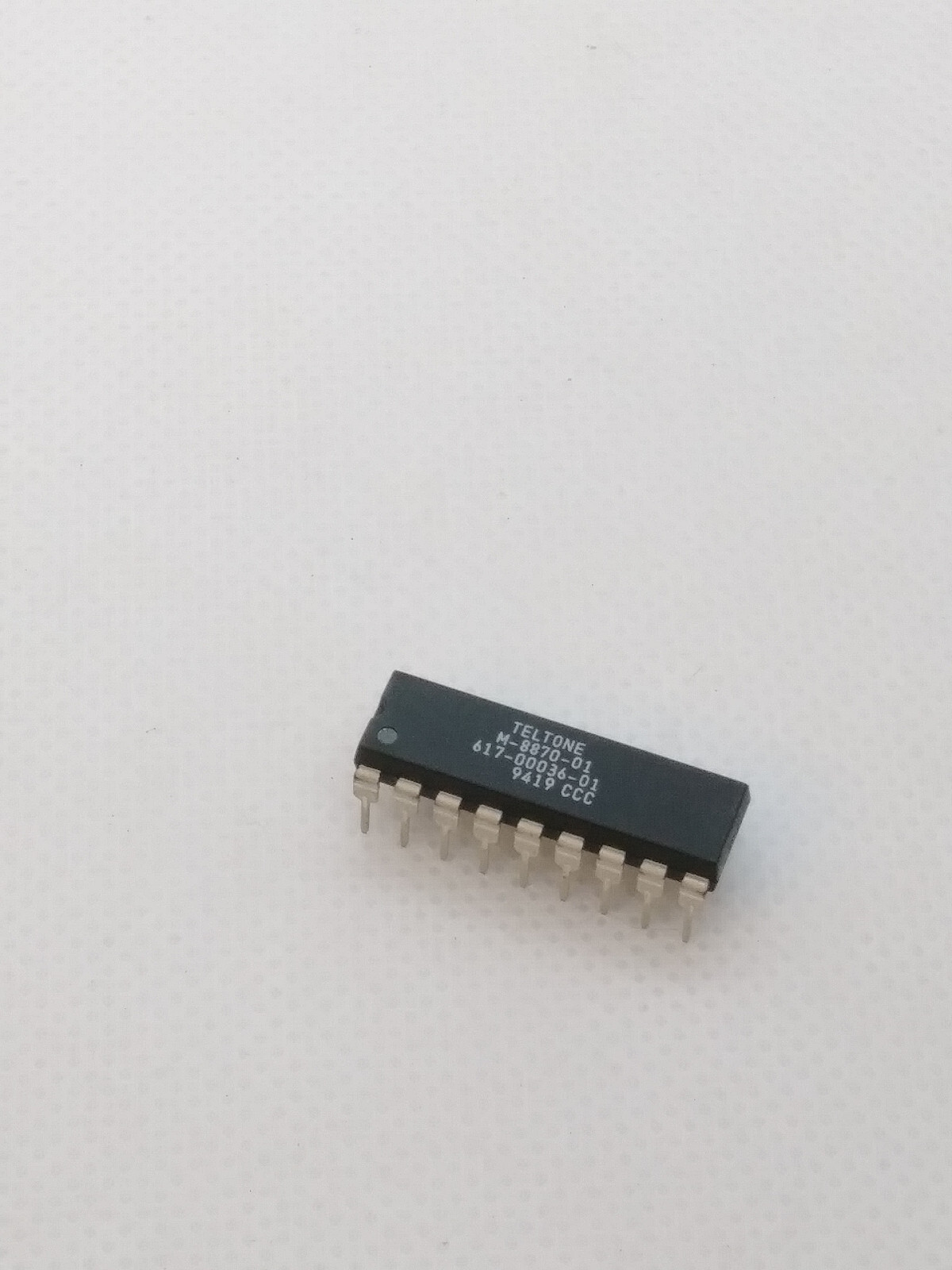 2X M-8870-01 DTMF Receiver/Decoder NEW NOS M8870 GENUINE Teltone