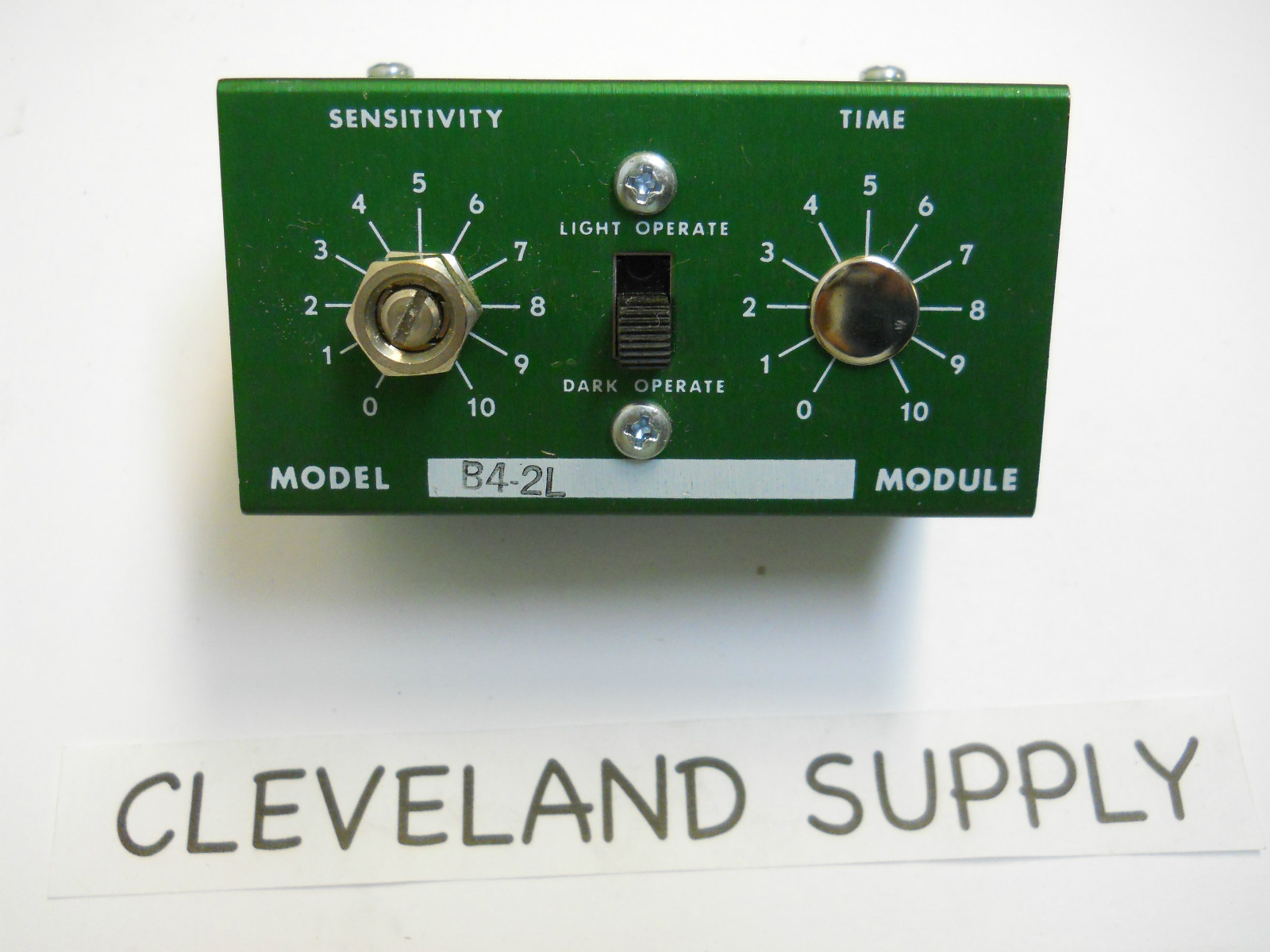 BANNER 16031 PHOTOELECTRIC AMPLIFIER LOGIC MODULE B4-2L NEW CONDITION / NO BOX