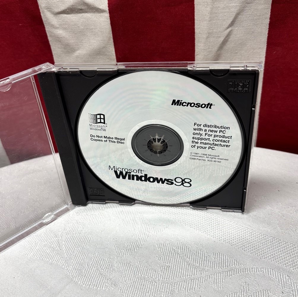 WINDOWS 98 Operating System vtg CD-ROM first edition PC hologram OEM