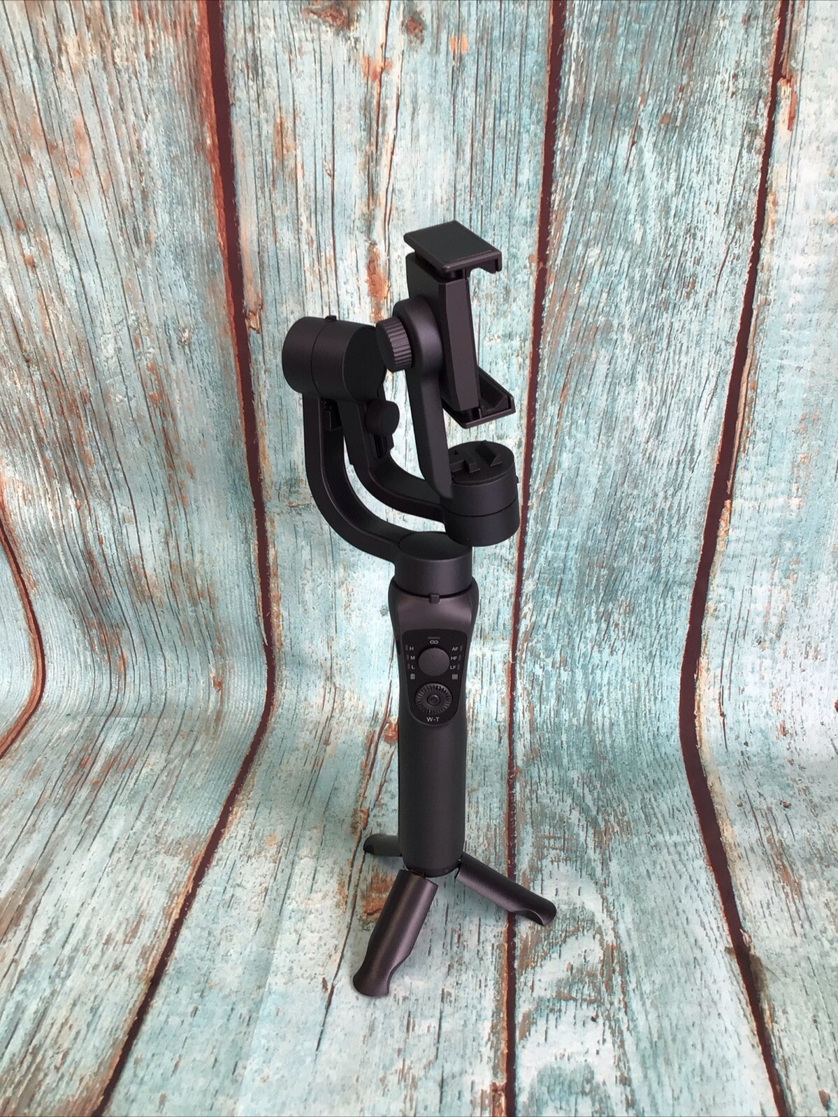 Blusmart 3-Axis Stabilized Gimbal W/ Adjustable Arm Panorama & Portrait Mode