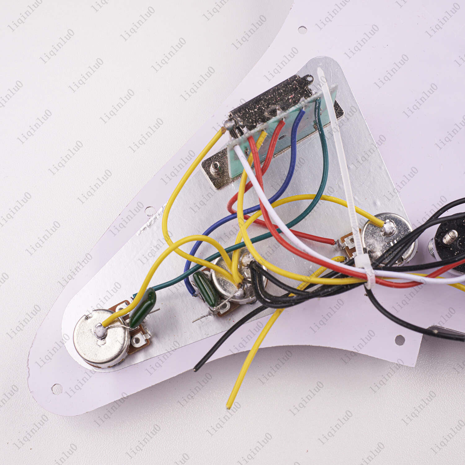 Prewired-Loaded SSS Pickguard Ceramic Pickups For Strat Beige&Pink