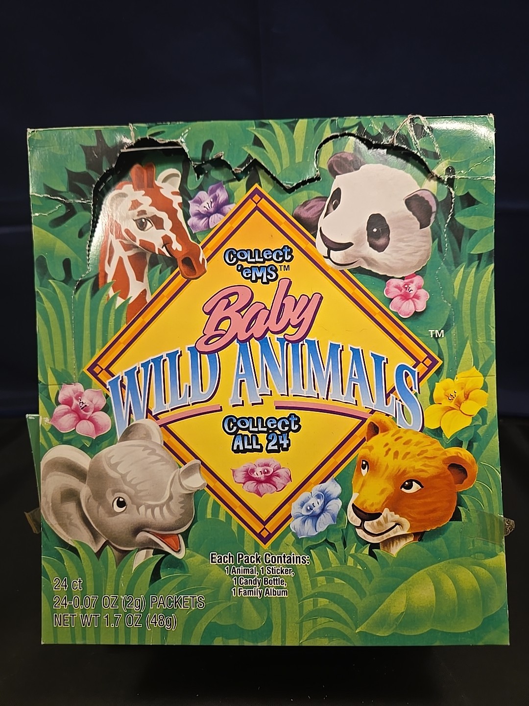 1997 Topps Baby Wild Animals 24 Sealed Packs Collect'ems (Damaged Box) 472-1