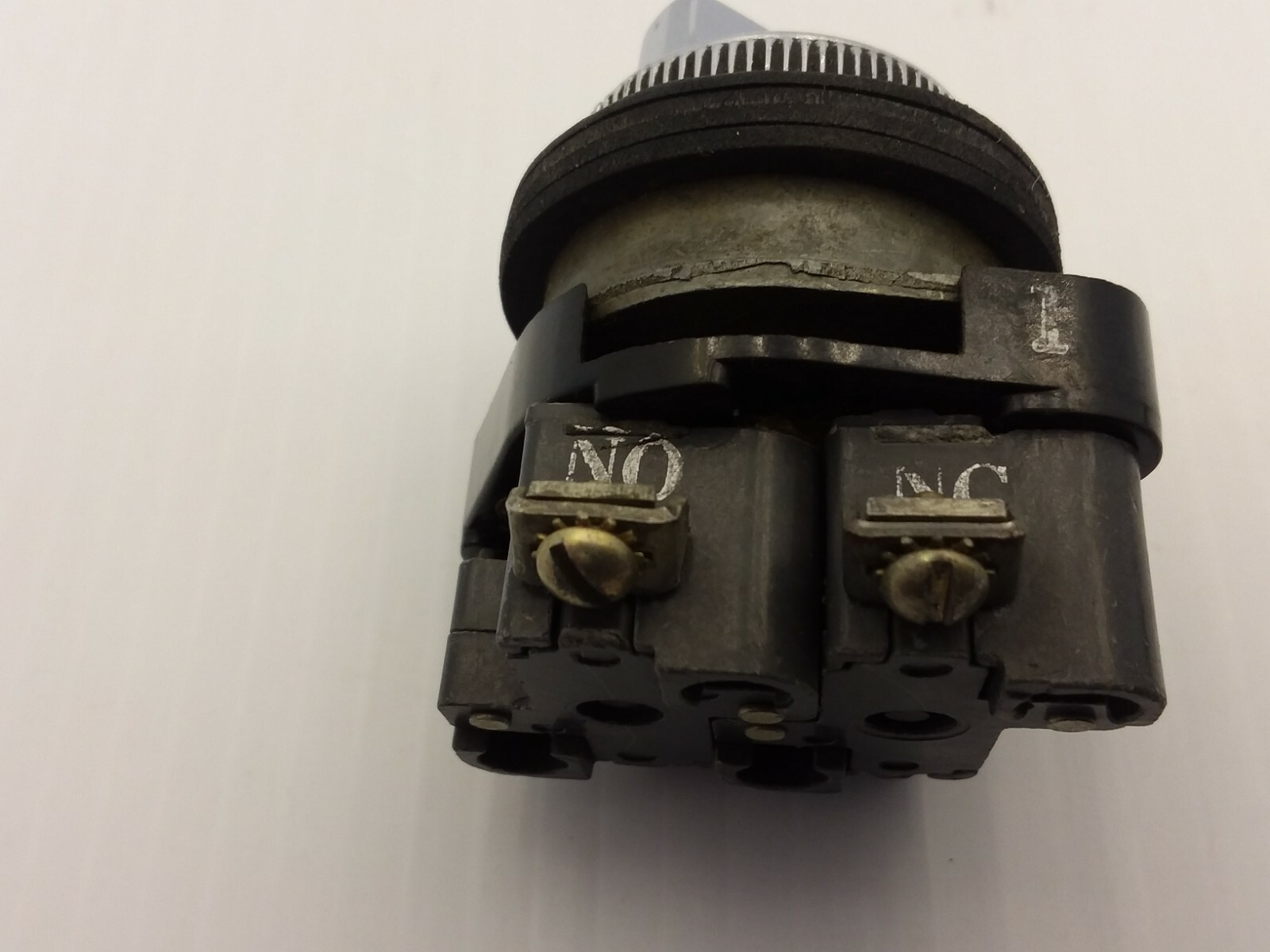 WESTINGHOUSE 0T2S1 SELECTOR SWITCH2 POSITION MAINTAINED CAM-1