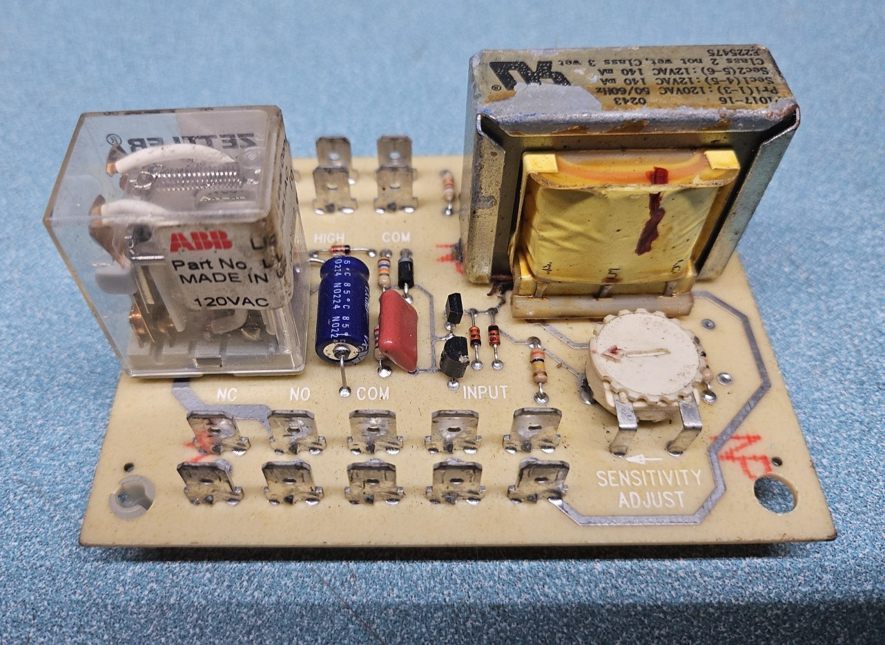Littelfuse   LLC24B1AC    Liquid Level Control