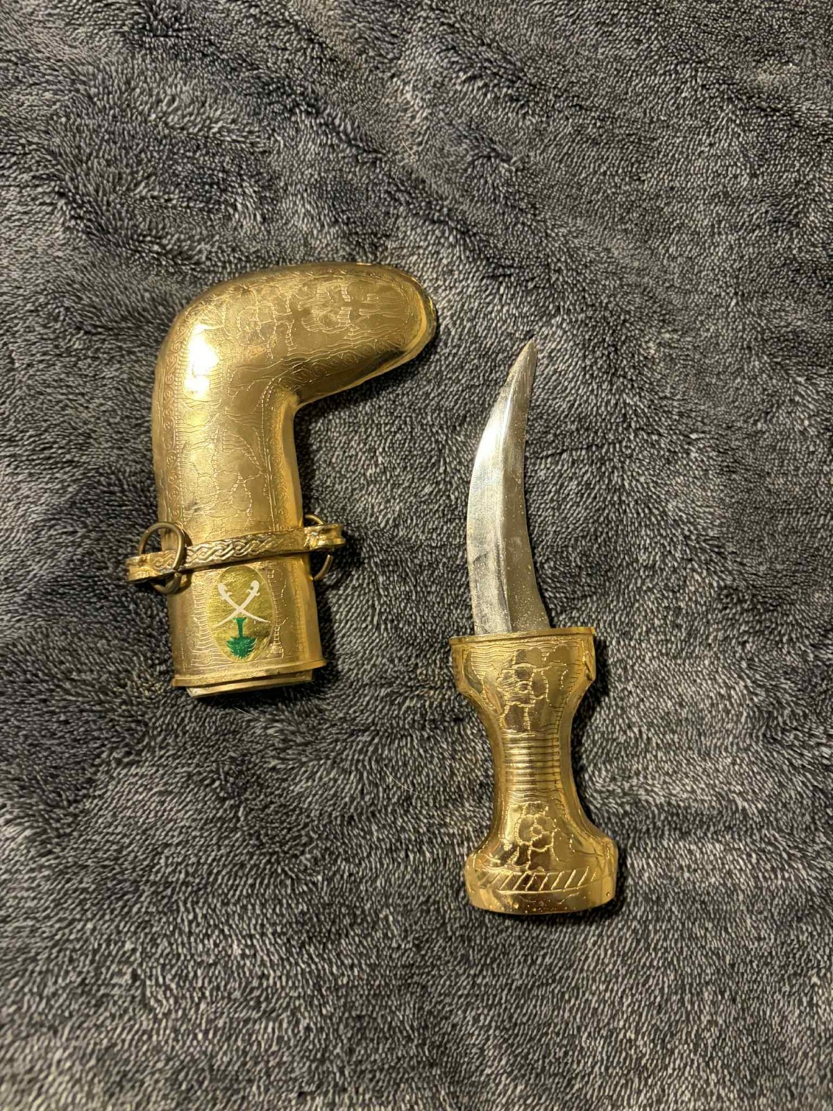 SAUDI ARABIA JAMBIYA JAMBYA VINTAGE GOLD ISLAMIC CURVED DAGGER KNIFE