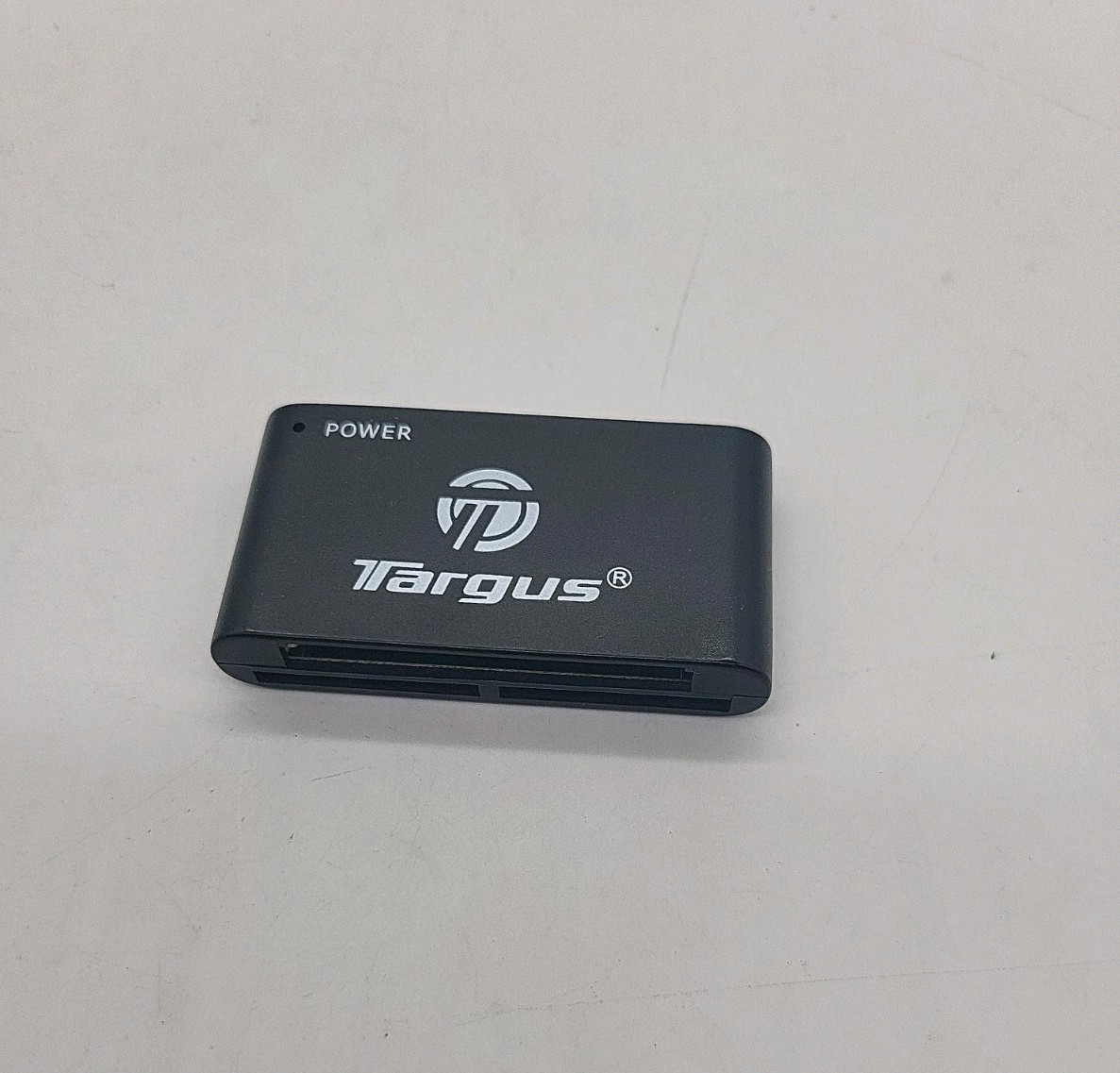Targus Universal High Speed Memory Card Reader 33 in 1 & Memory Chip Case