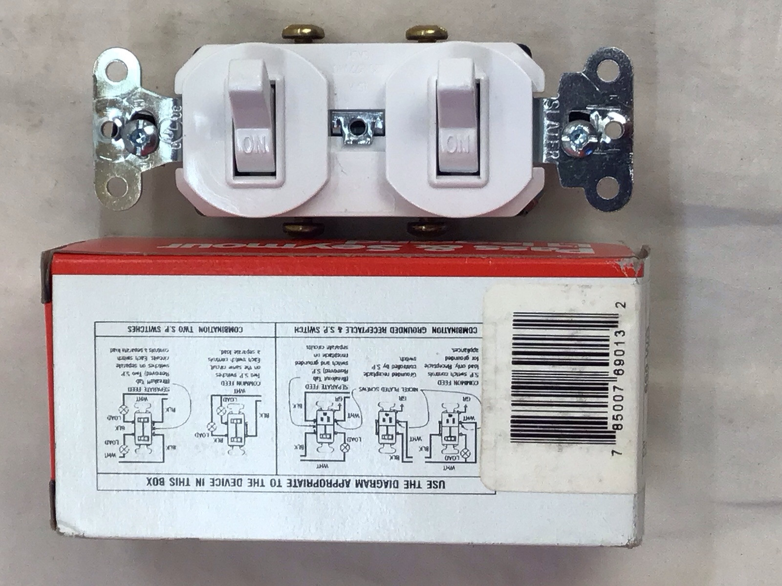 Lot of 4 Pass & Seymour 690-WG 1 Phase 15A 120 / 277V Combination Switch White