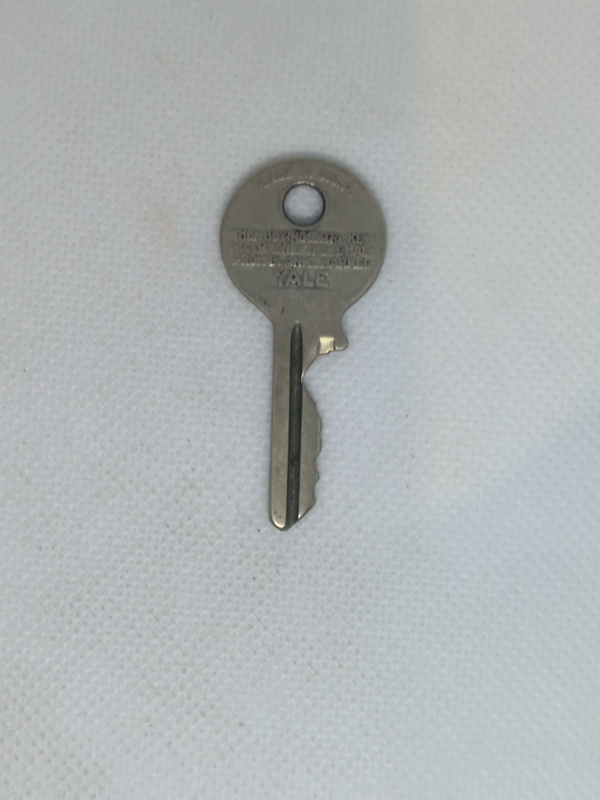Yale Key 3E975