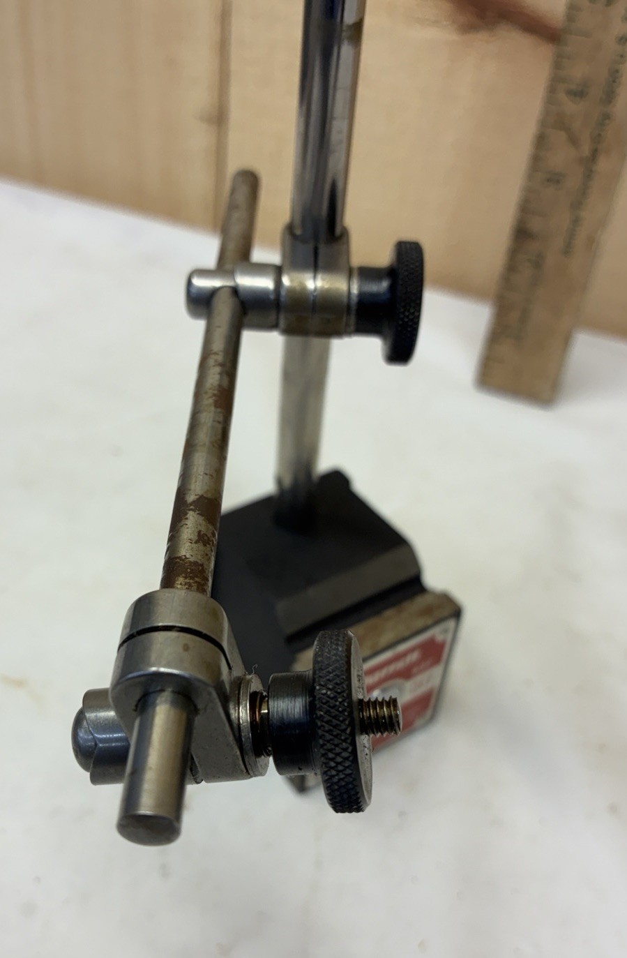 STARRETT MAGNETIC BASE #657 with INTICATOR RODS
