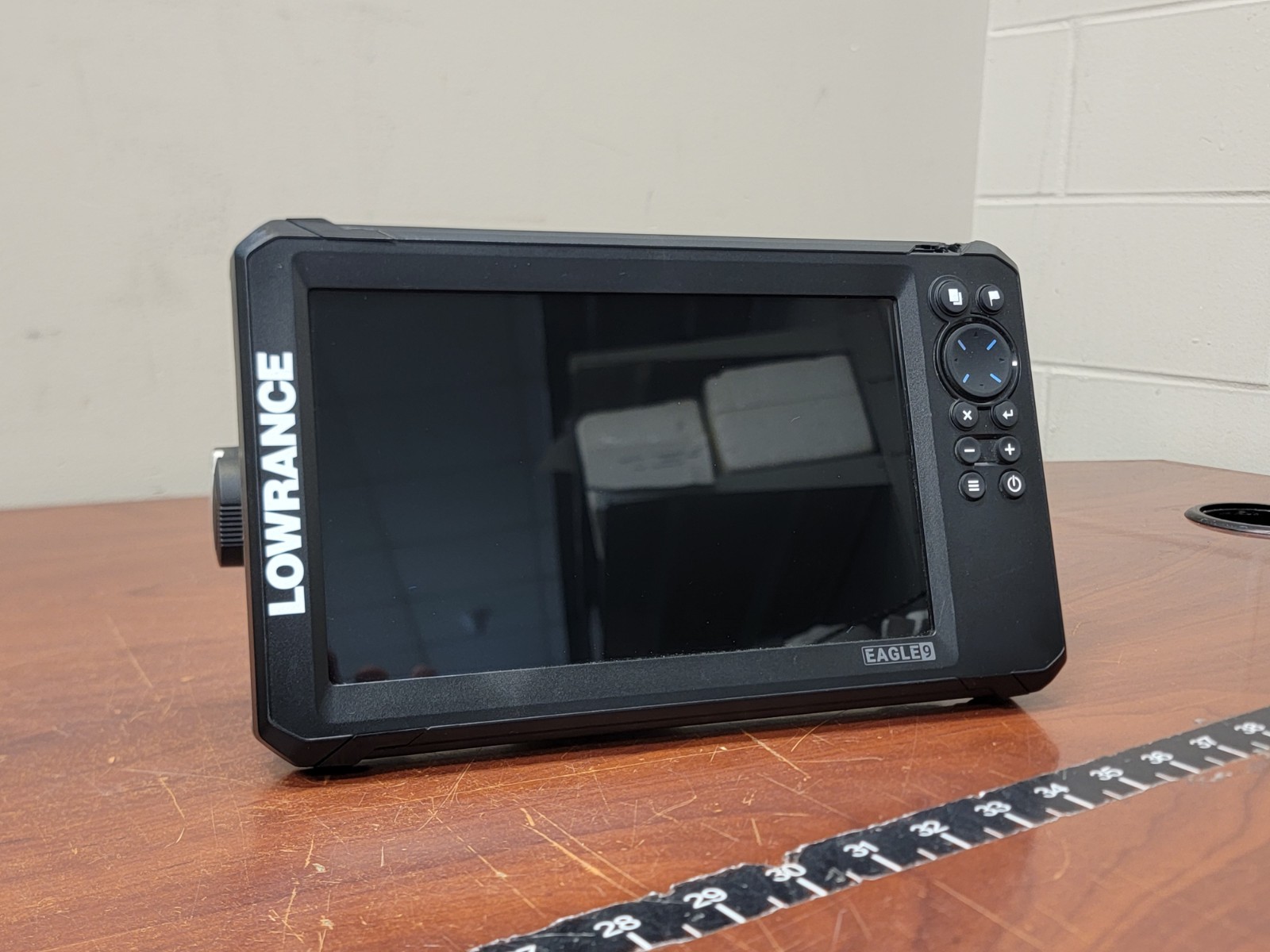 Lowrance Eagle 9 Black 9" Fish Finder DISPLAY ONLY