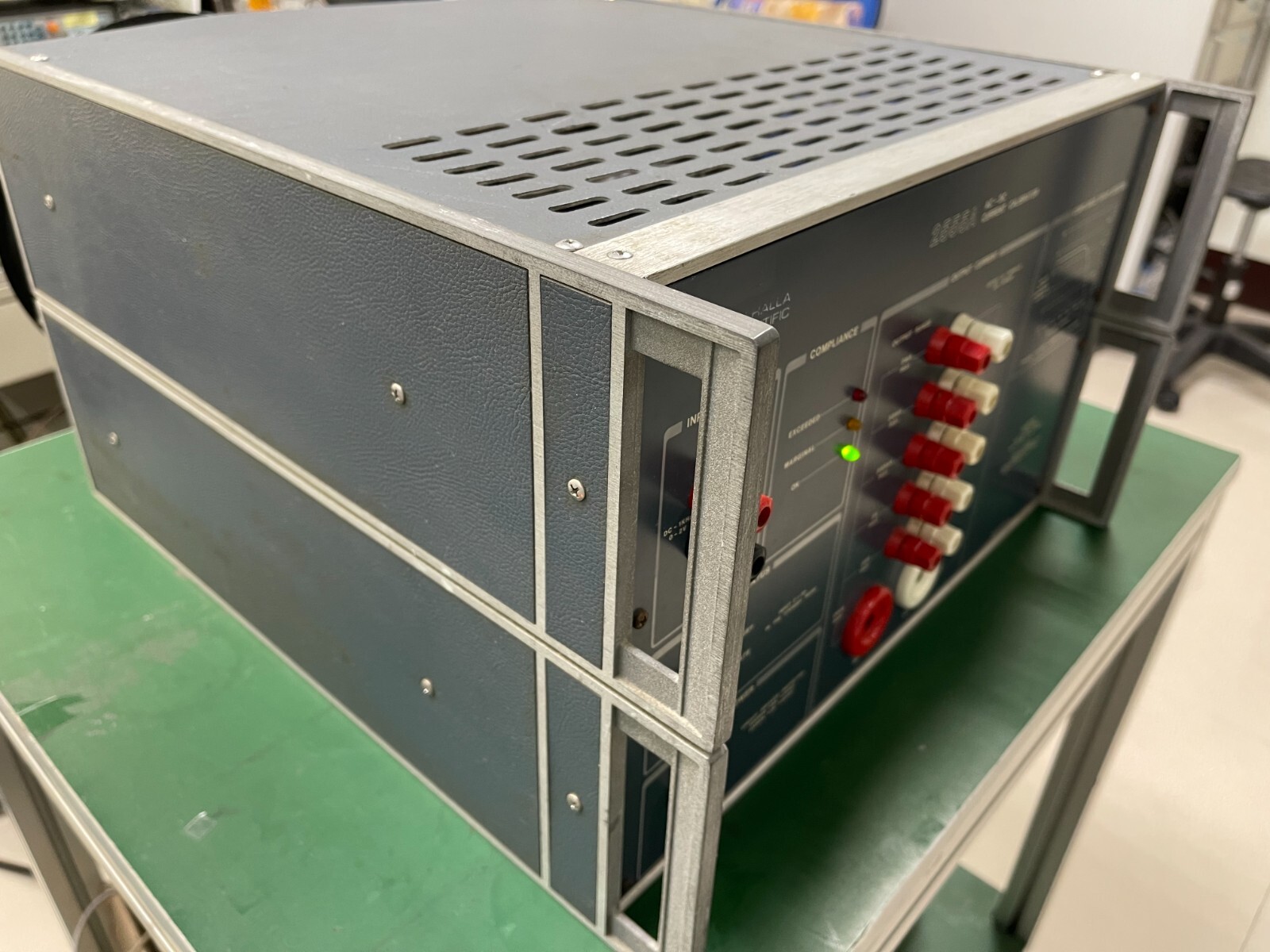 Valhalla Scientific 2555A Calibrator , tested & good working condition