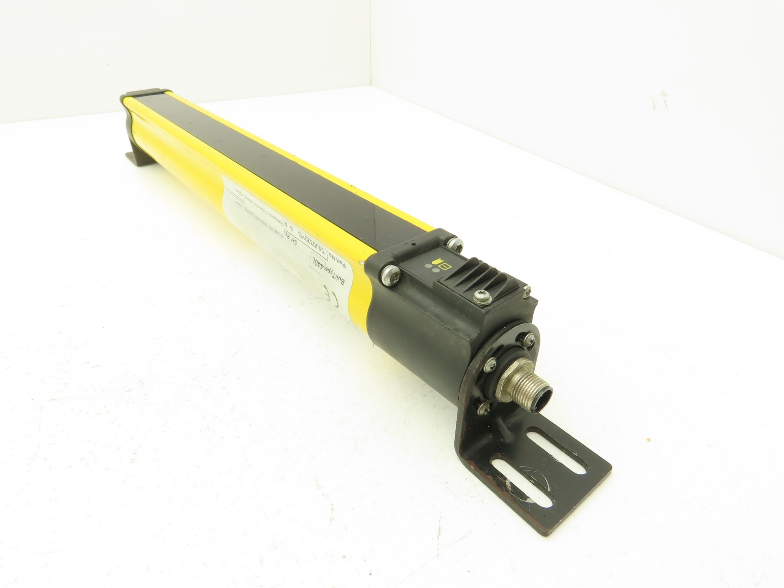 Allen Bradley 440L-T4J0320YD Light Curtain Guardmaster Transmitter Ser A Rev A