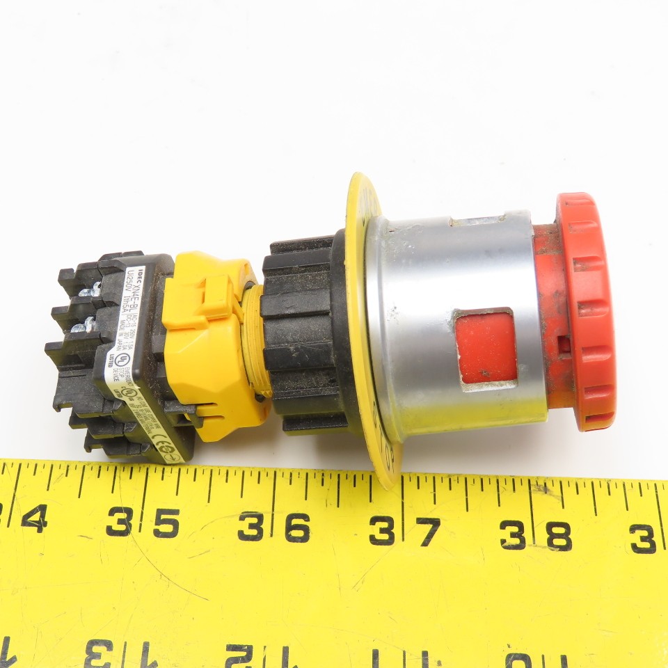 IDEC XN4E-BL 250V Twist To Release LOTO Emergency Stop E-Stop Switch