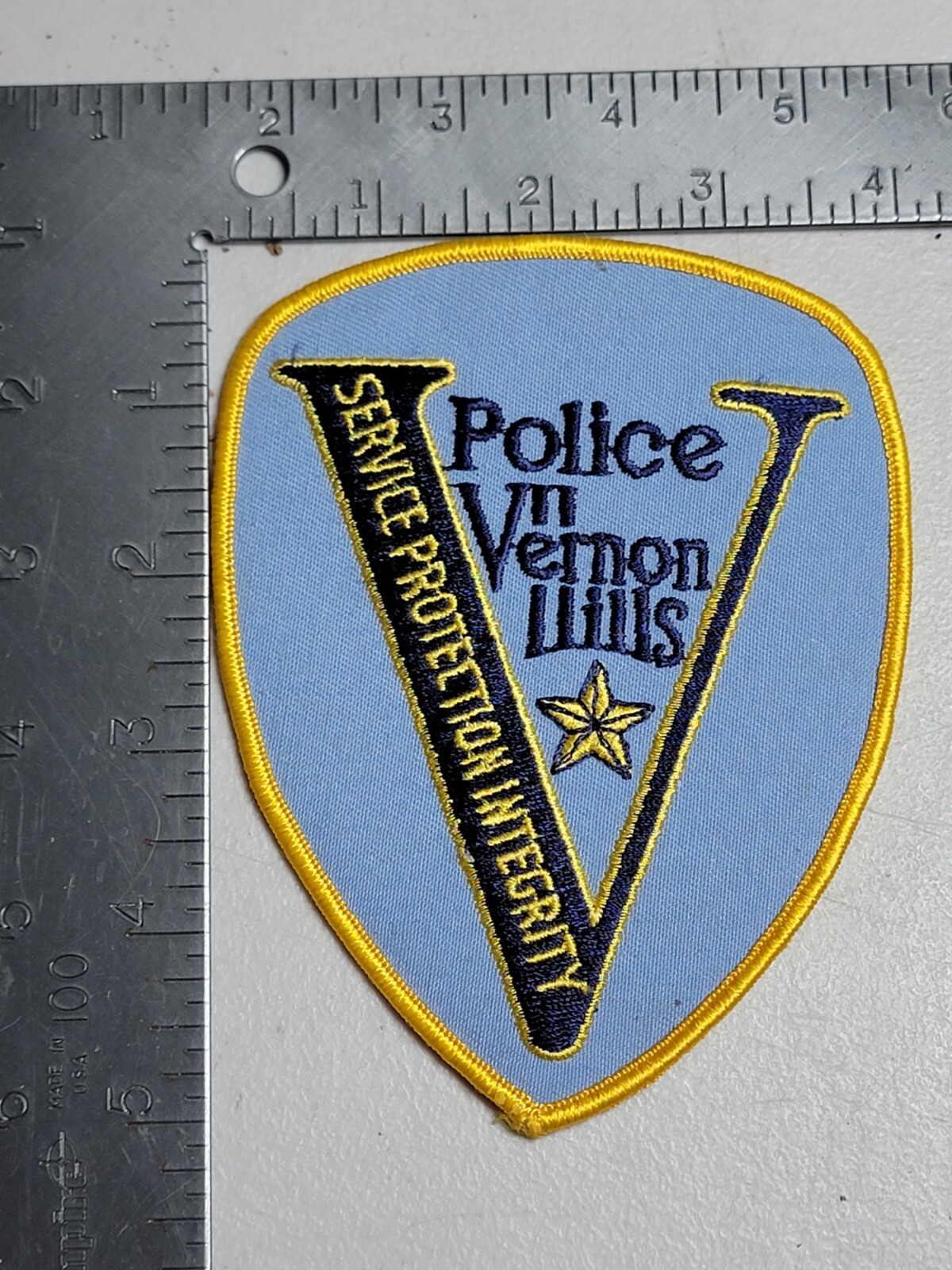 LE8 b4 Police patch patches Illinois Vernon Hills