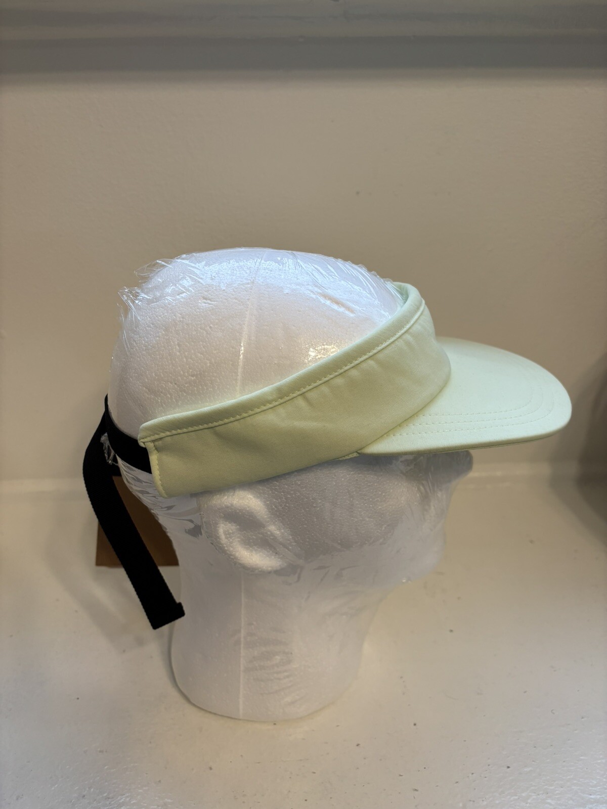 NWT THE NORTH FACE UNISEX ADULTS VISOR LIME CREAM OS LOGO