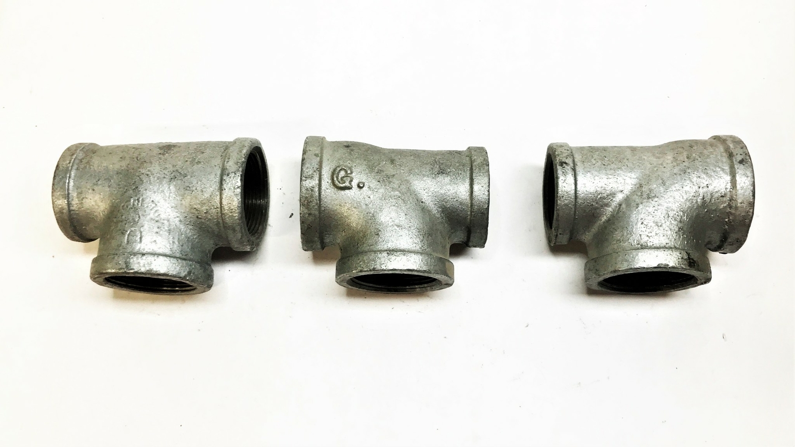 Unbranded Galvanized 1-3/4" x 1-3/4" x 1-1/2" Tee Coupling [Lot of 3] NOS