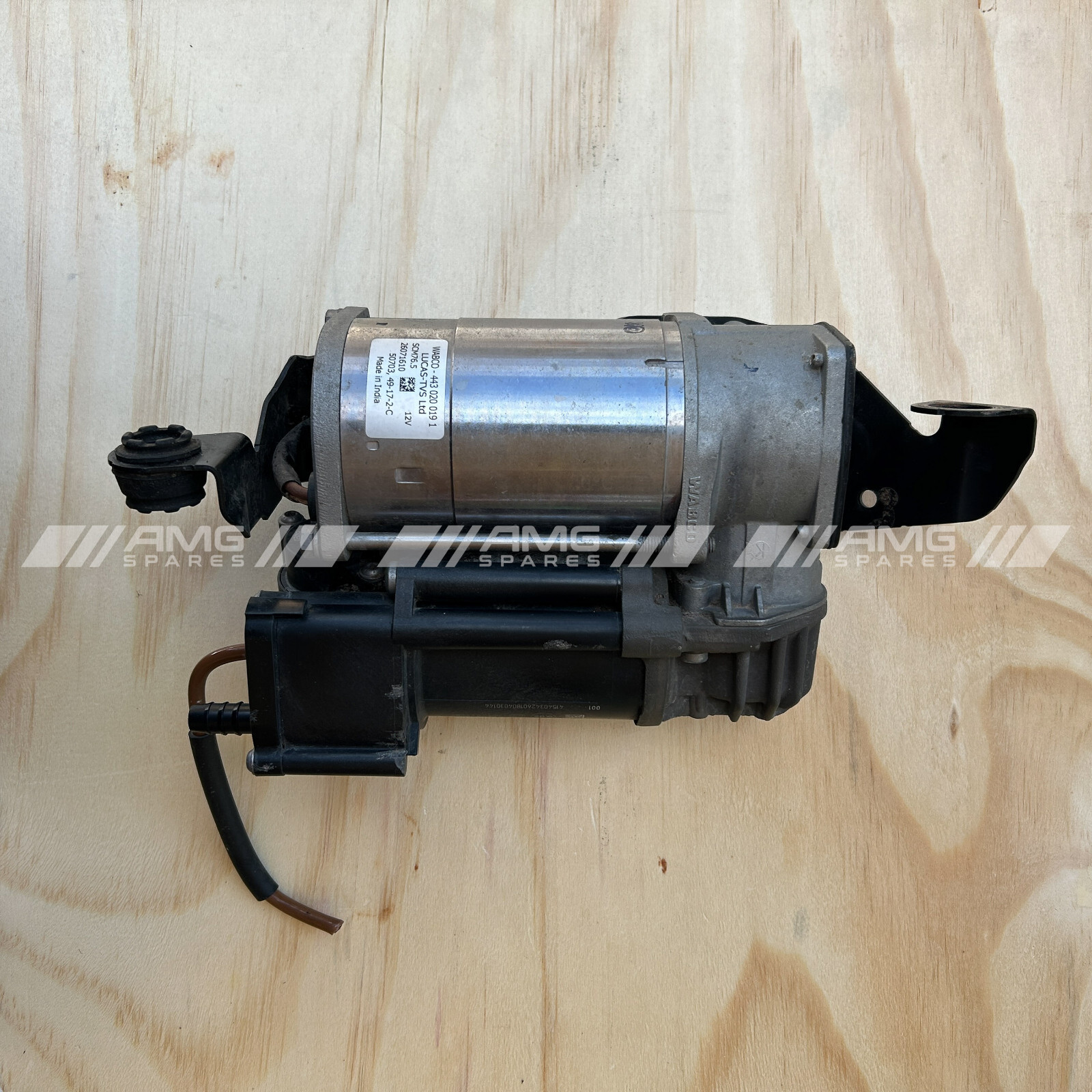 Genuine Mercedes OEM GLC63s air suspension pump compressor unit A2133200104