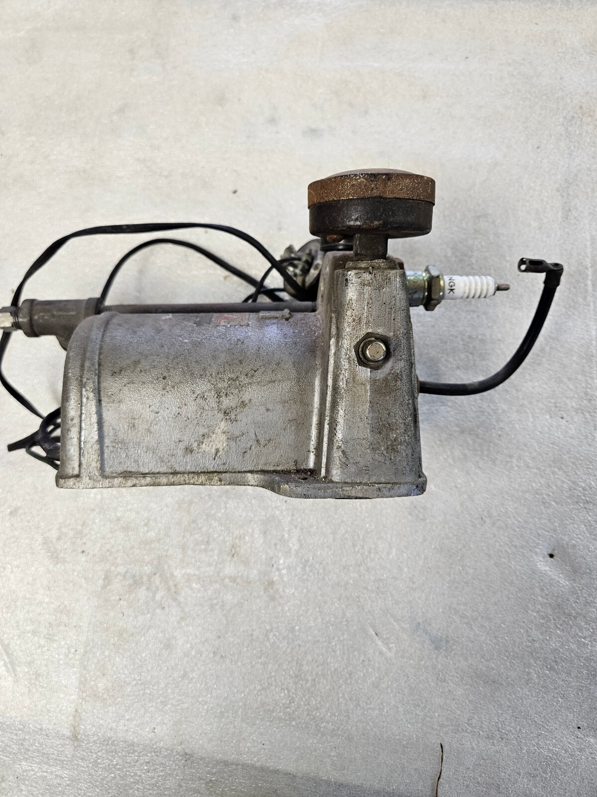 Vixen Spark Plug Tester , 115 Volt AC , Vintage