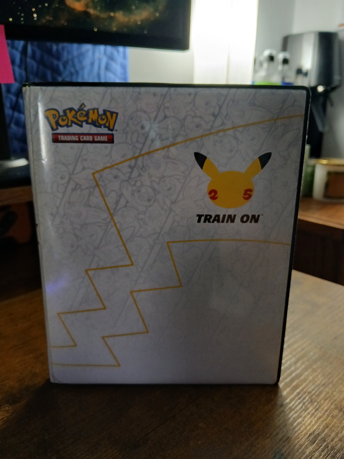 Pokemon 25th anniversary jumbo binder With 13 Jumbo Cards