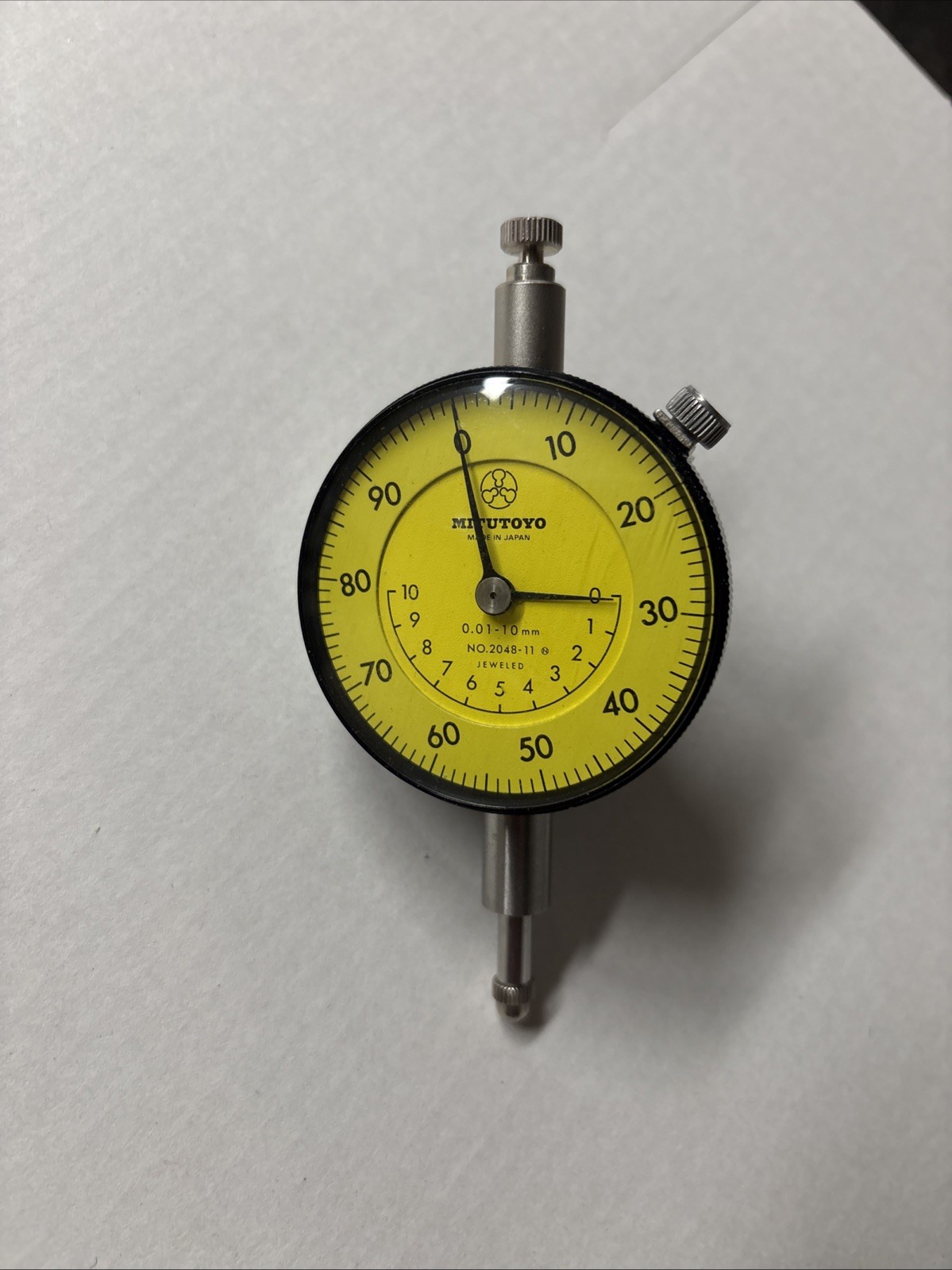 Vintage Mitutoya Japan 2048-11 Dial Indicator 0.01-10mm Range Metric Machinist