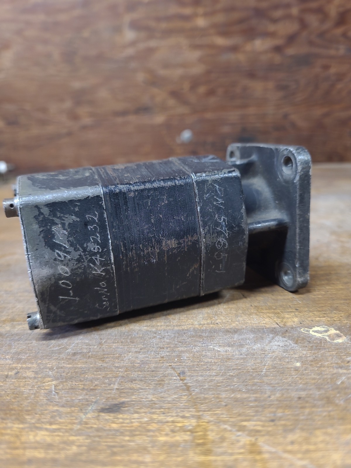 General Electric Tachometer Generator 2CM9 AAE
