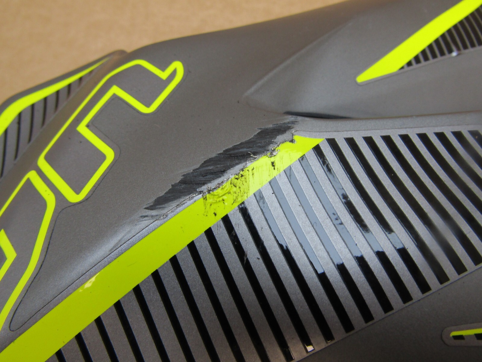 Benelli BN 125 E5 2022 2,495 miles left side fairing panel (13869)