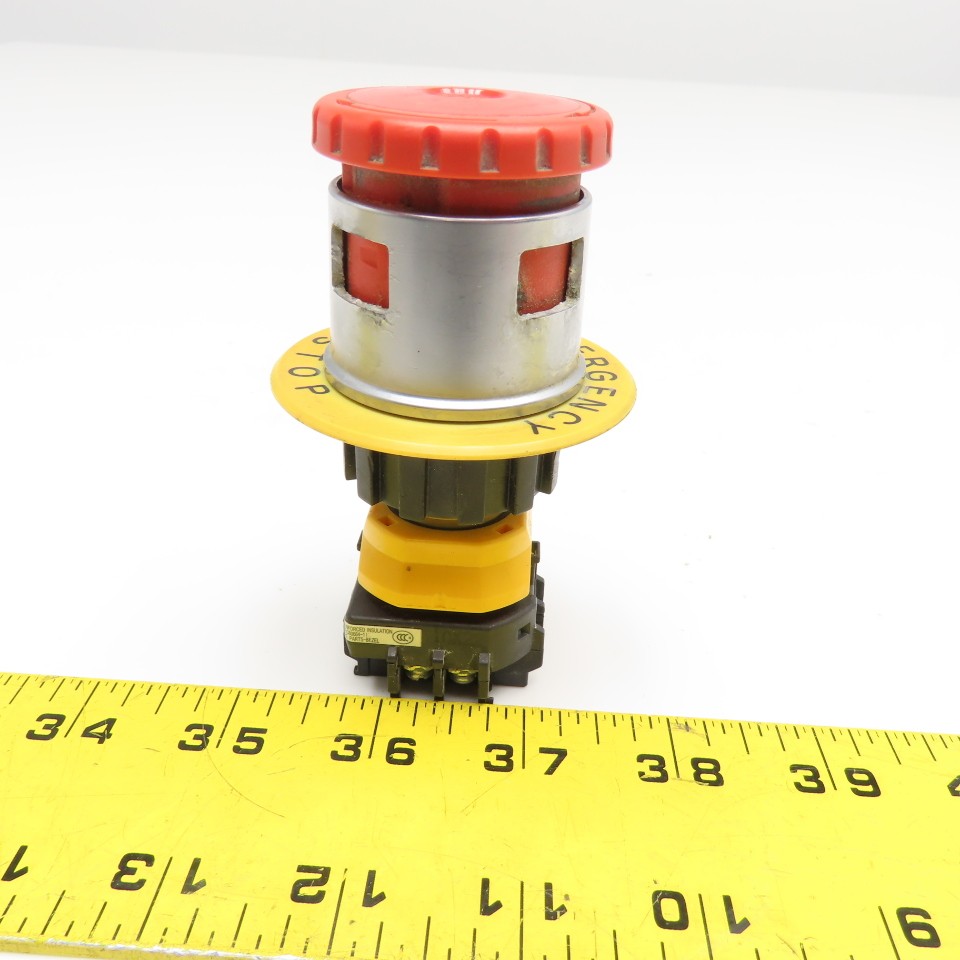 IDEC XN4E-BL 250V Twist To Release LOTO Emergency Stop E-Stop Switch