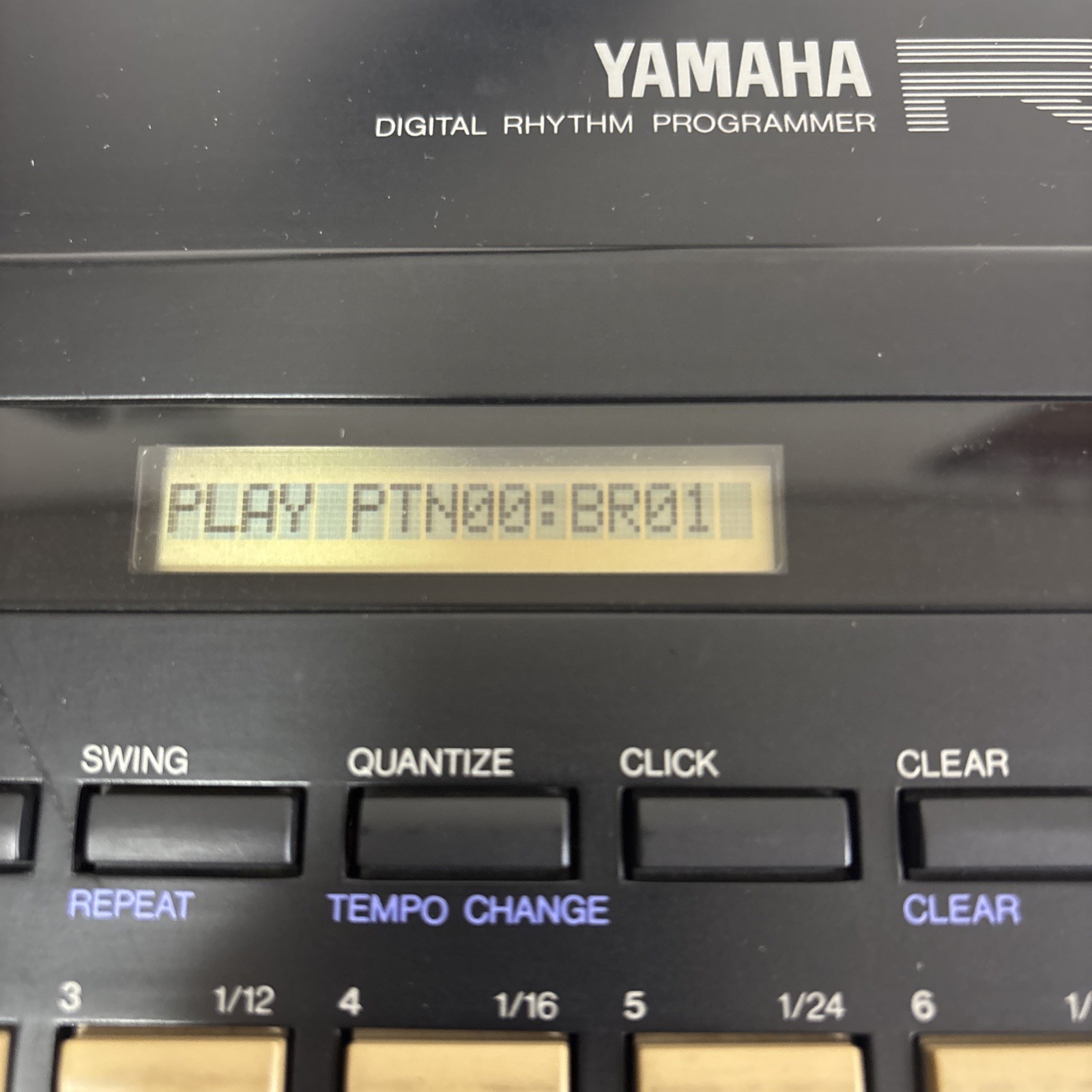 YAMAHA RX-15 Digital Rhythm Programmer Drum Machine