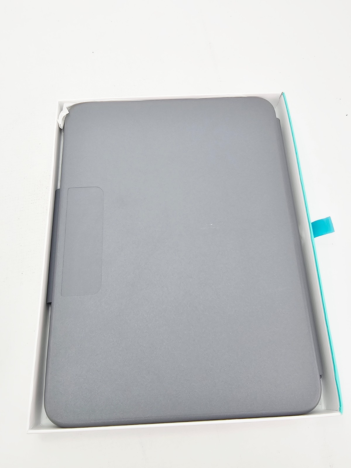 Logitech Rugged Folio iPad 10th Generation Protective Keyboard Case Graphite