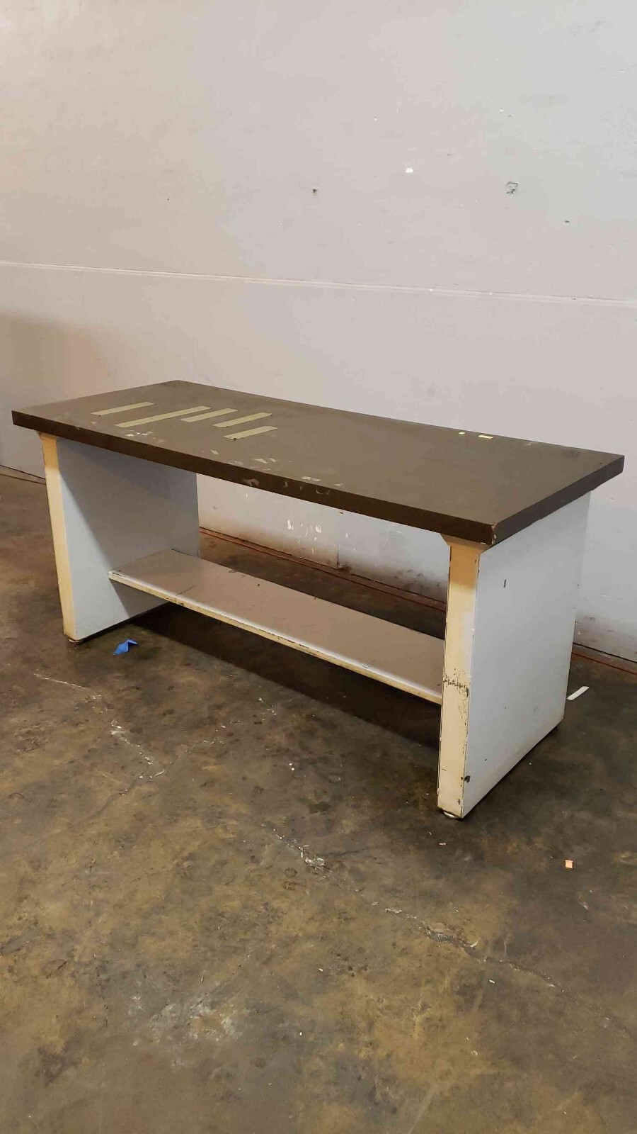 6' Brown and Gray Lab Table(1367AA)