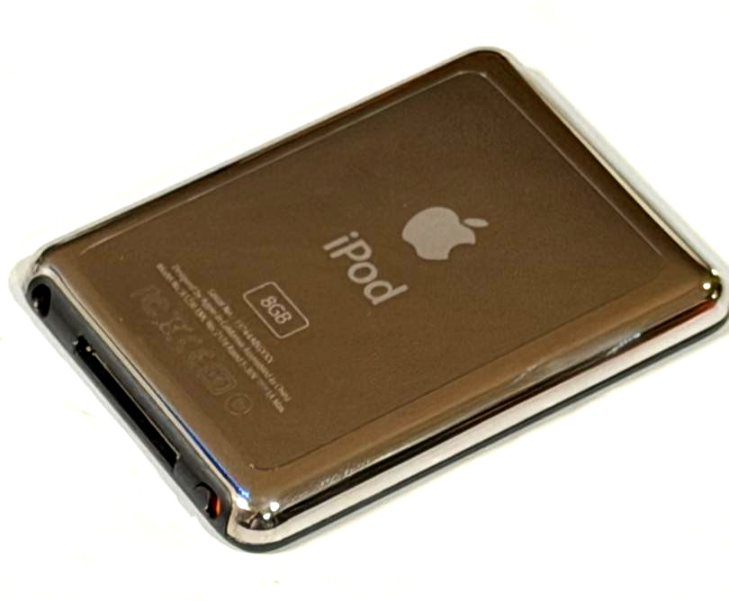 iPod Nano 3rd Generation 8GB Blue with Silver Back- Excellent Perfection