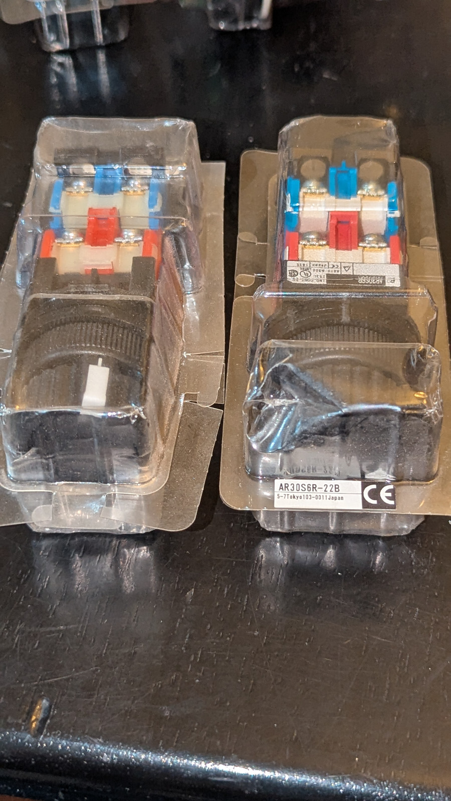 (1) Fuji Pushbutton Switch AR30S6R22B NIB