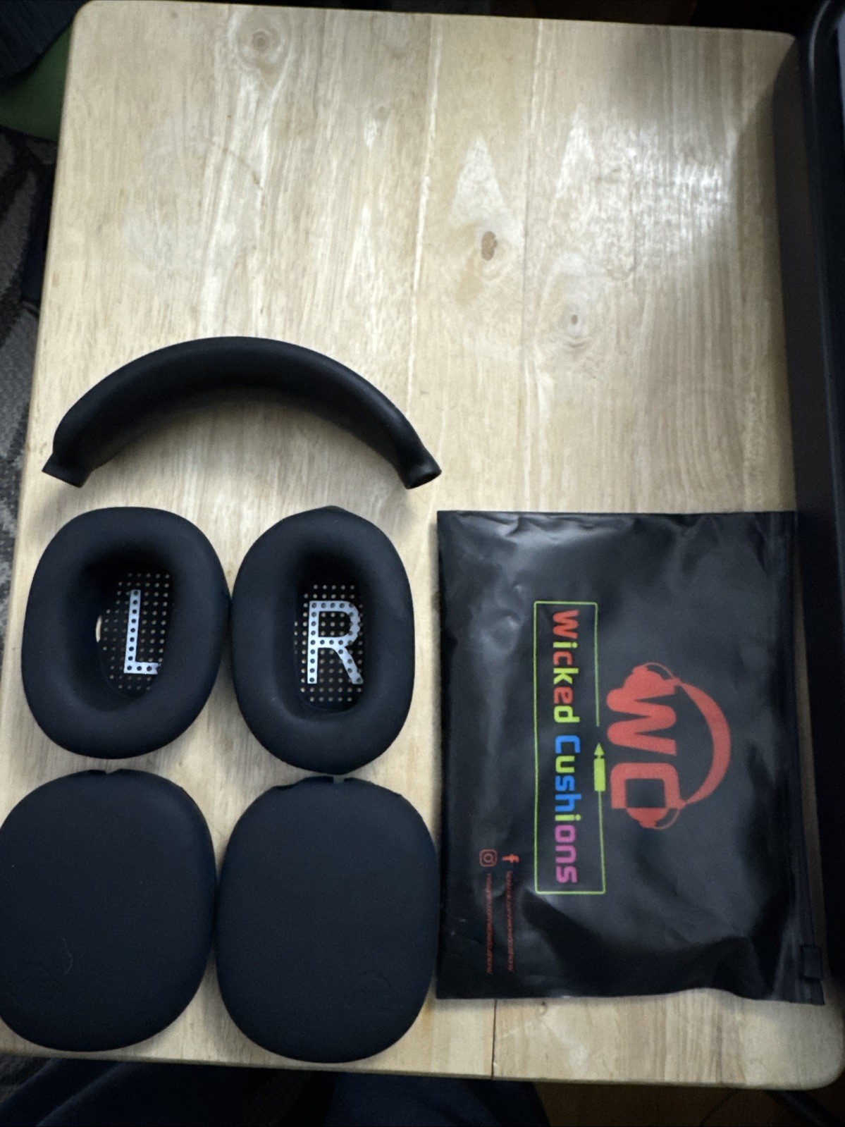 Wicked Cushions AirPods Max Covers Set