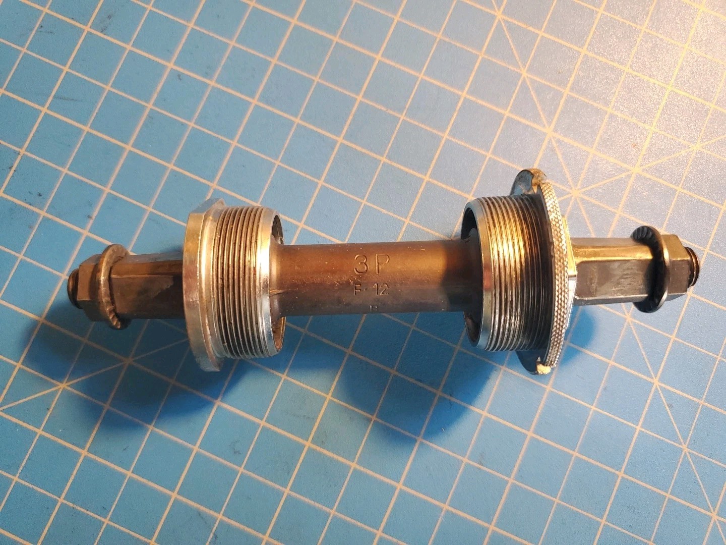 Bottom bracket Sakae for road bike 3P 70mm,  119mm