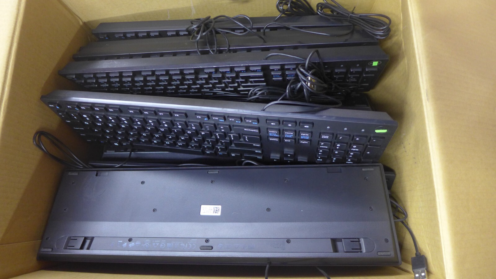 (Lot of 20) Genuine Dell Wired-USB US Keyboard Black RKR0N