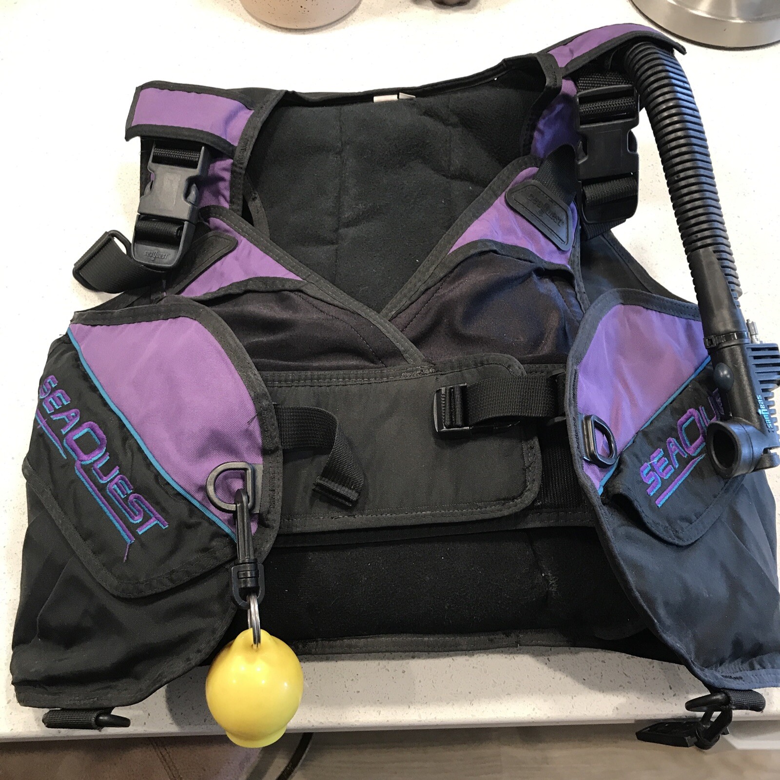 Seaquest DIVERS VEST Size Xs Black/purple Made USA Buoyancy Control SCUBA