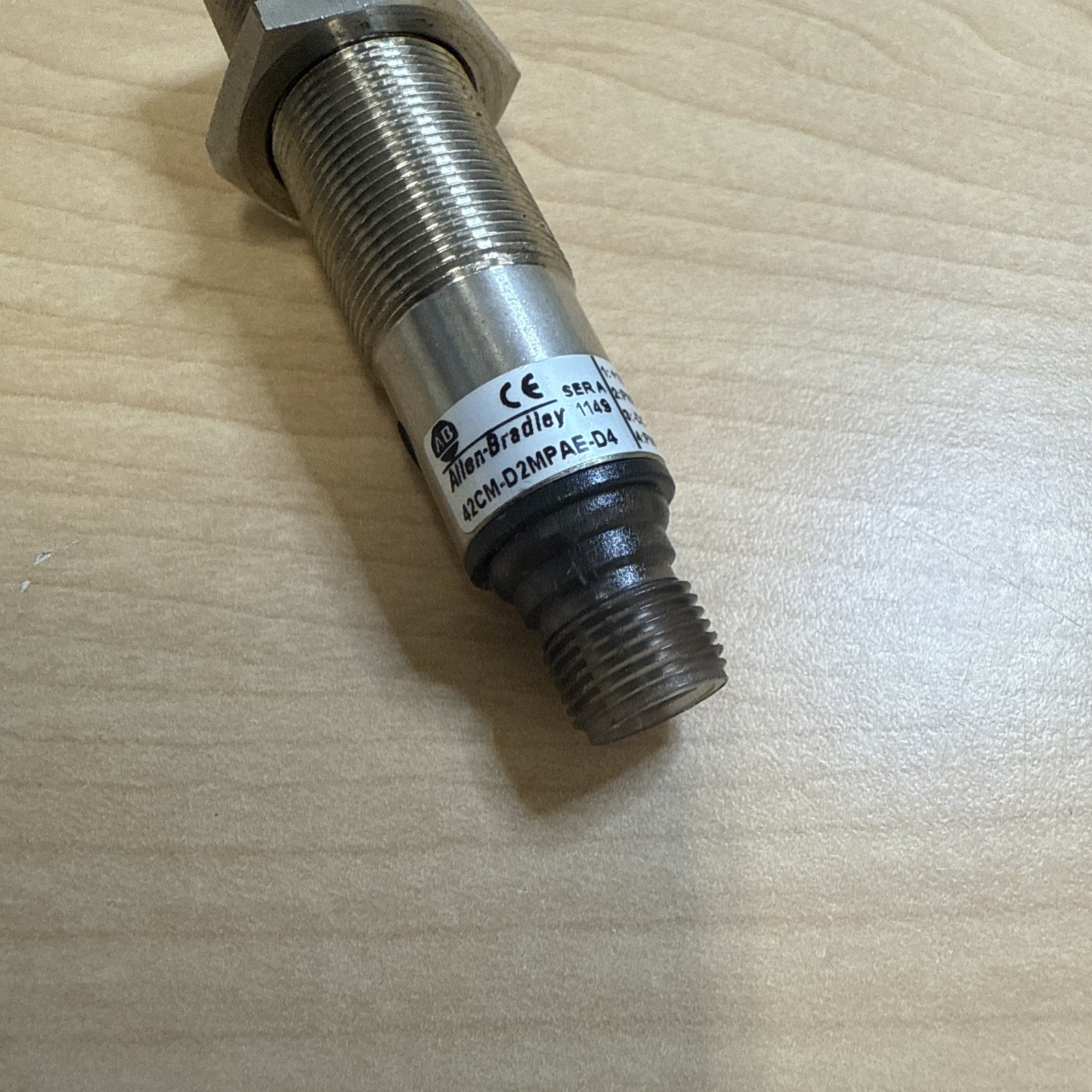 Allen Bradley 42CM-D2MPAE-D4 Metal Prox Sensor 18mm