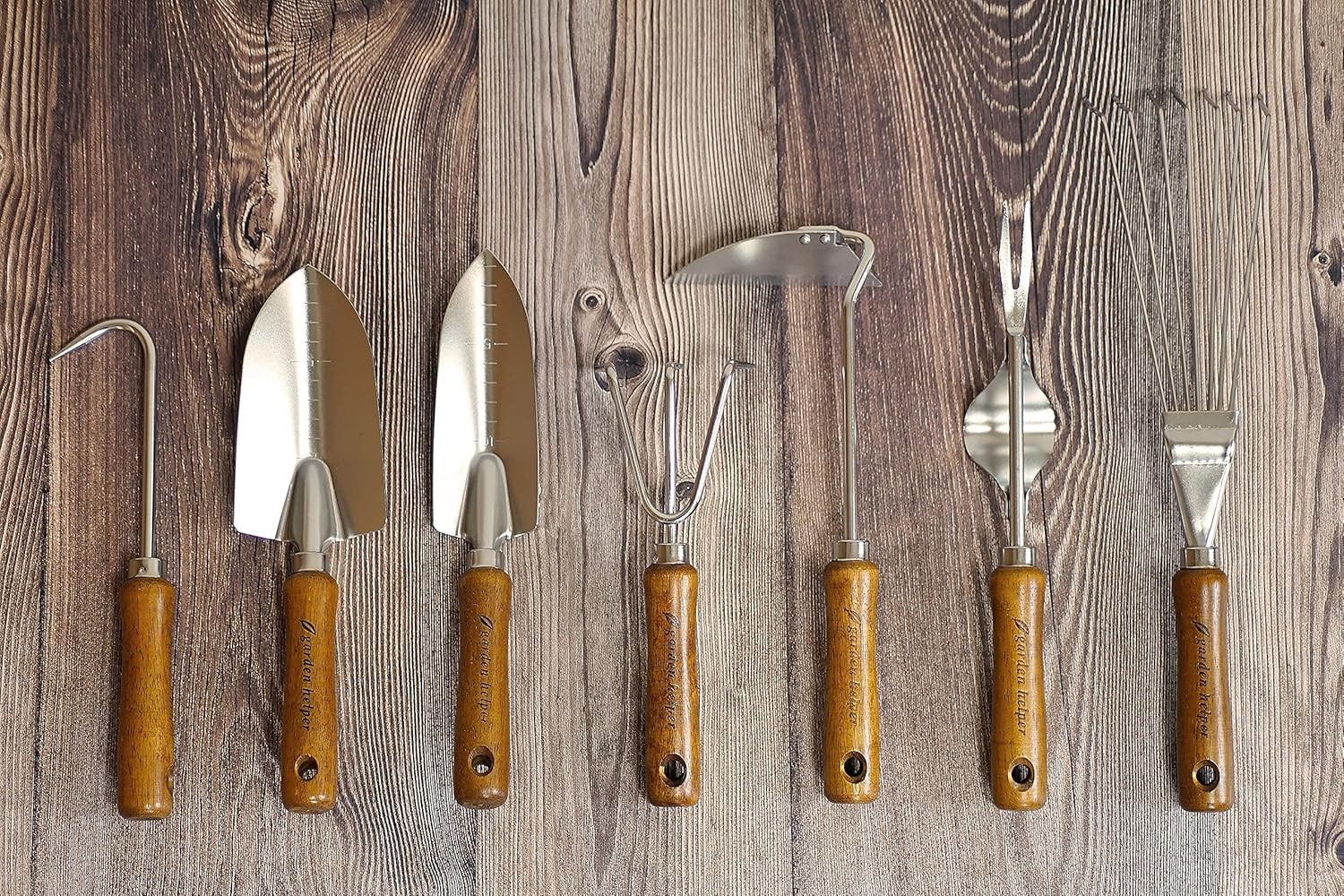 Japanese Weeding Tool Nejiri Gama Hoe Sharp Brown