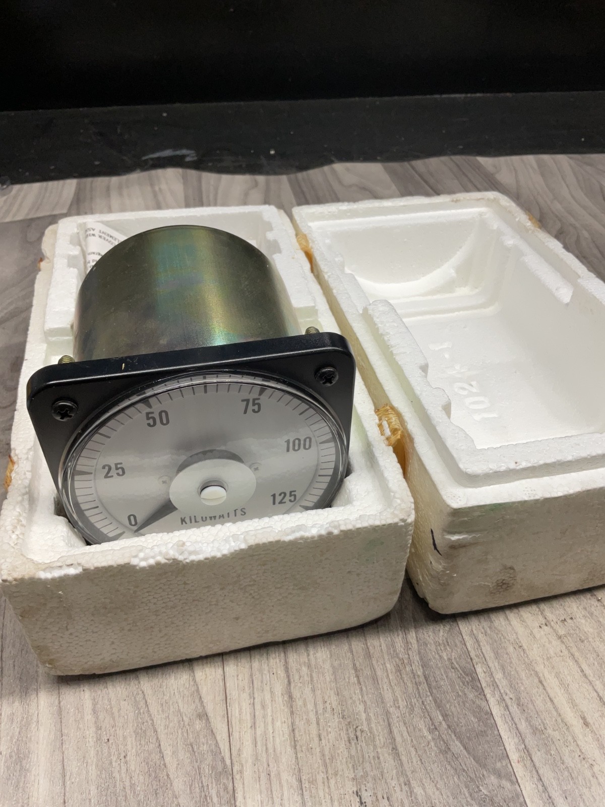 YOKOGAWA, TTOAY/00 PANEL METER *NOS* #4004B121PR3