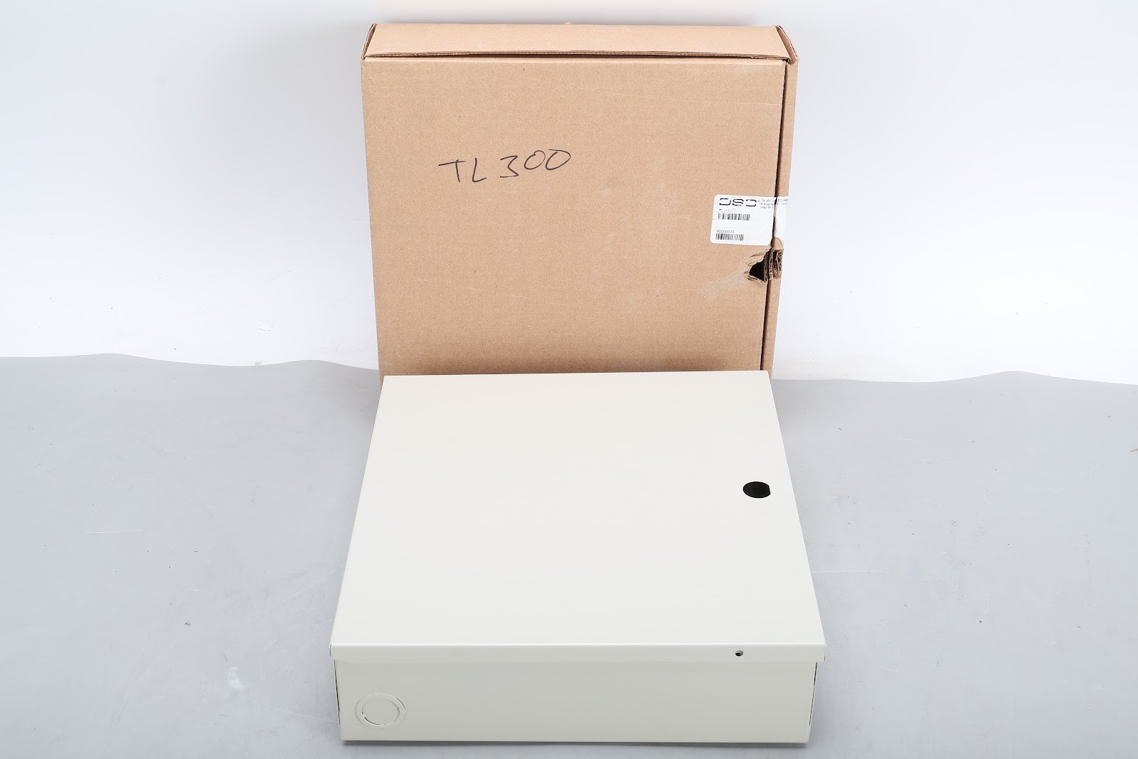DSC TL300 T-Link Universal Dual-Path IP Alarm Communicator With PC5003C Cabinet