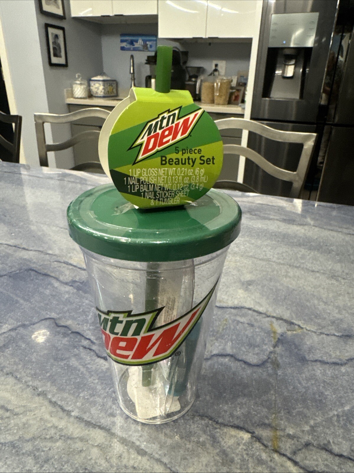Mountain Dew 5 Piece Beauty Set: Holiday Special Tumbler With Lip Glosses