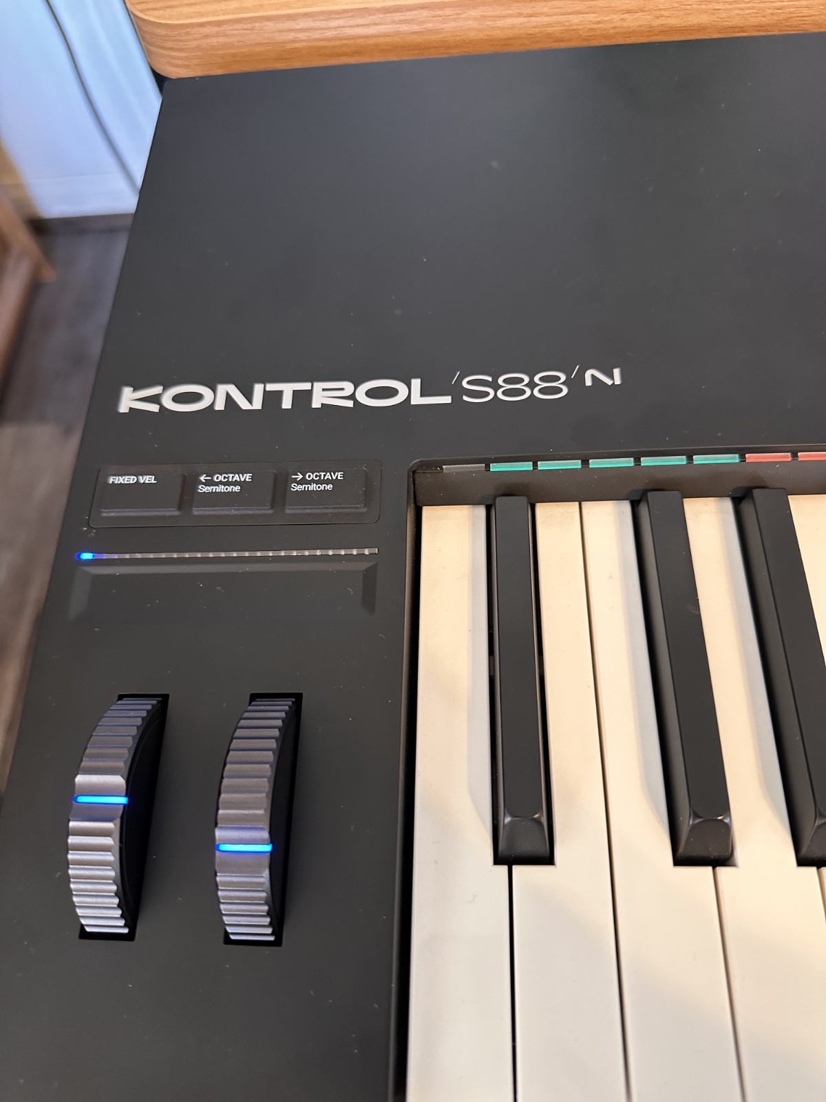 Native Instruments Kontrol S88 Mk3 88-key Smart Keyboard Controller