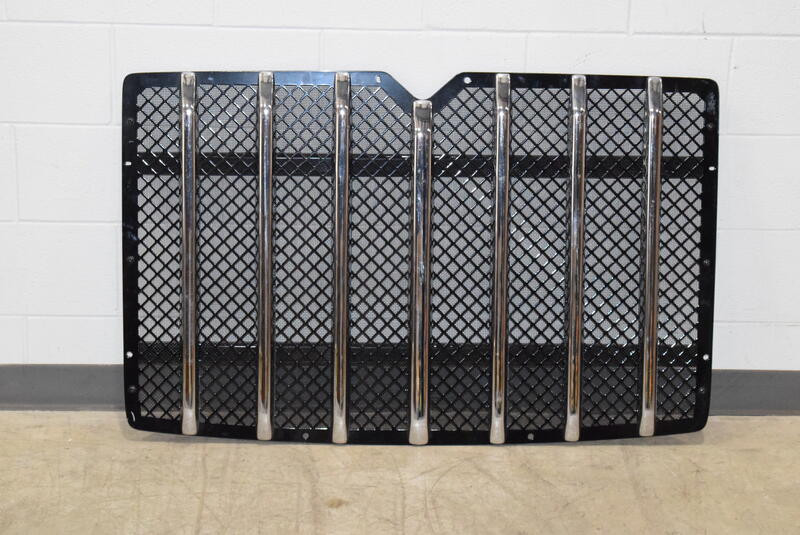 International HX515 Grille 4074793C94 (610-12111)