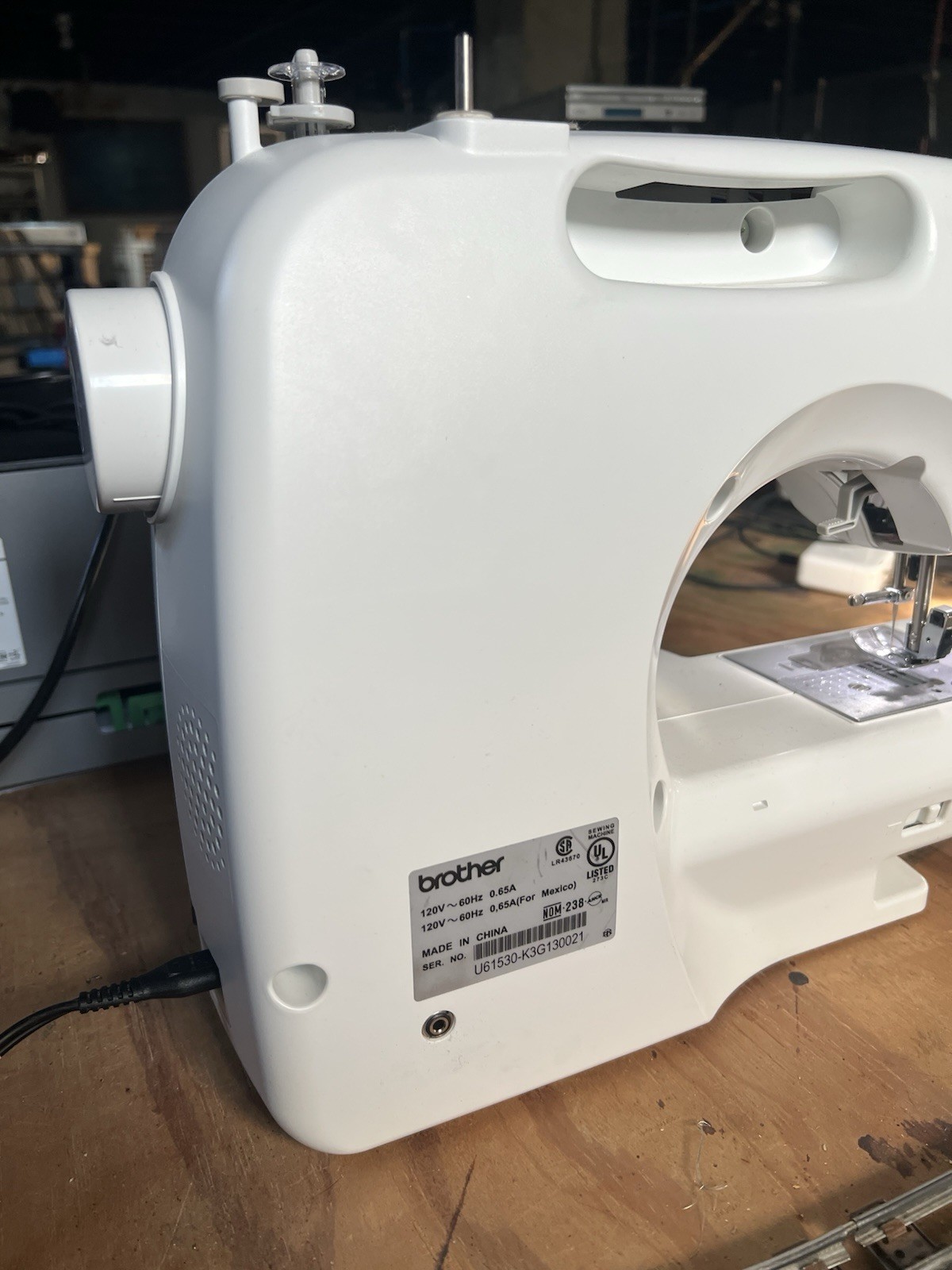 Brother CS-6000i Computerized Sewing Machine with Hard Cover & Extension Table