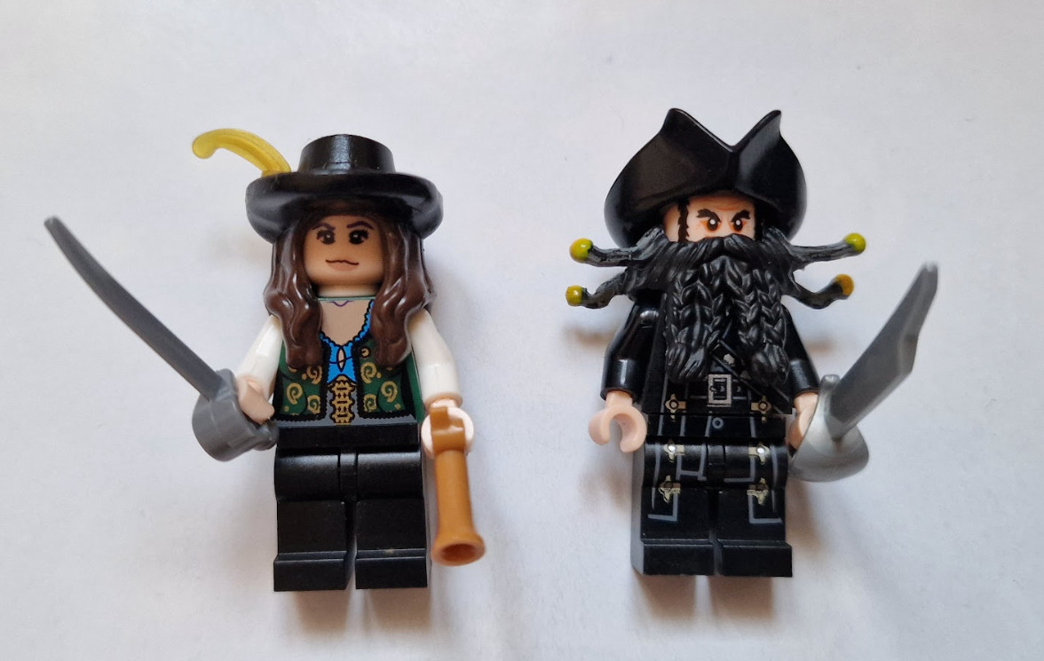 Blackbeard and Angelica custom minifigs Queen Anne's Revenge  4195