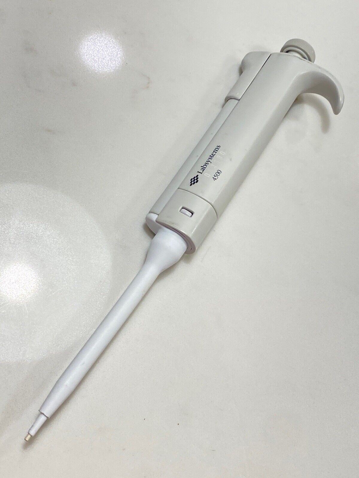 Thermo Scientific - Labsystems Finnpipette 4500 Pipette Single Channel 0.5-10ul